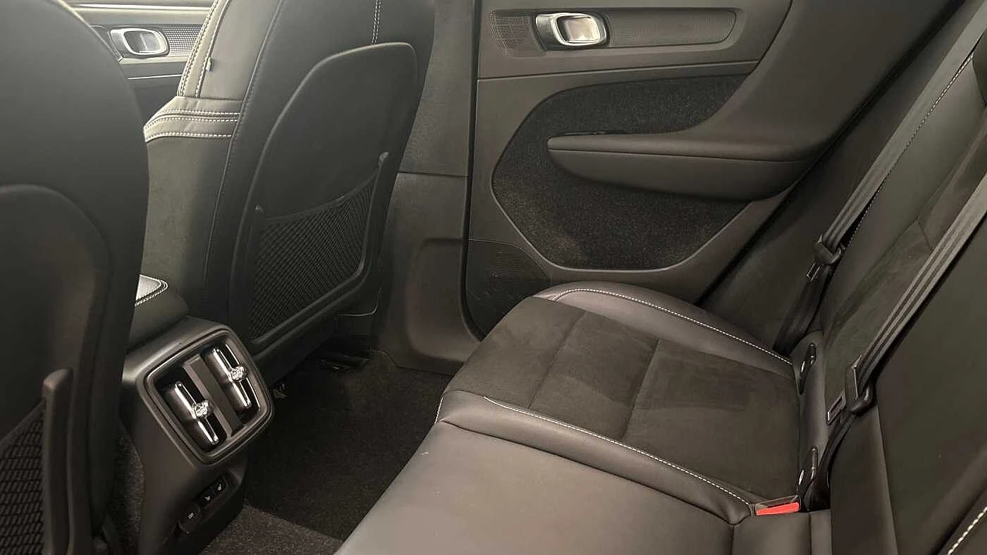 Volvo-XC40-image-9