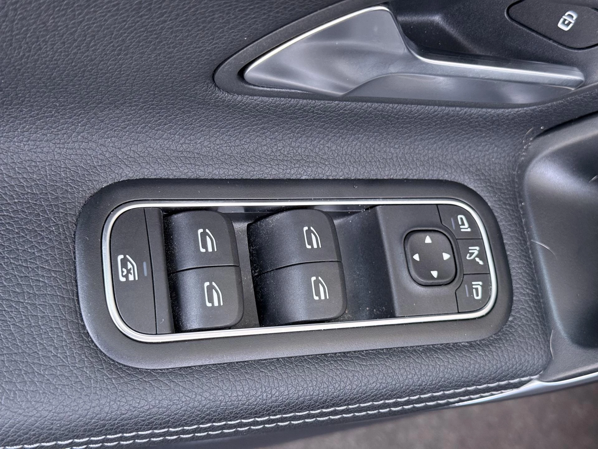 Mercedes-Benz-A-Klasse-image-26