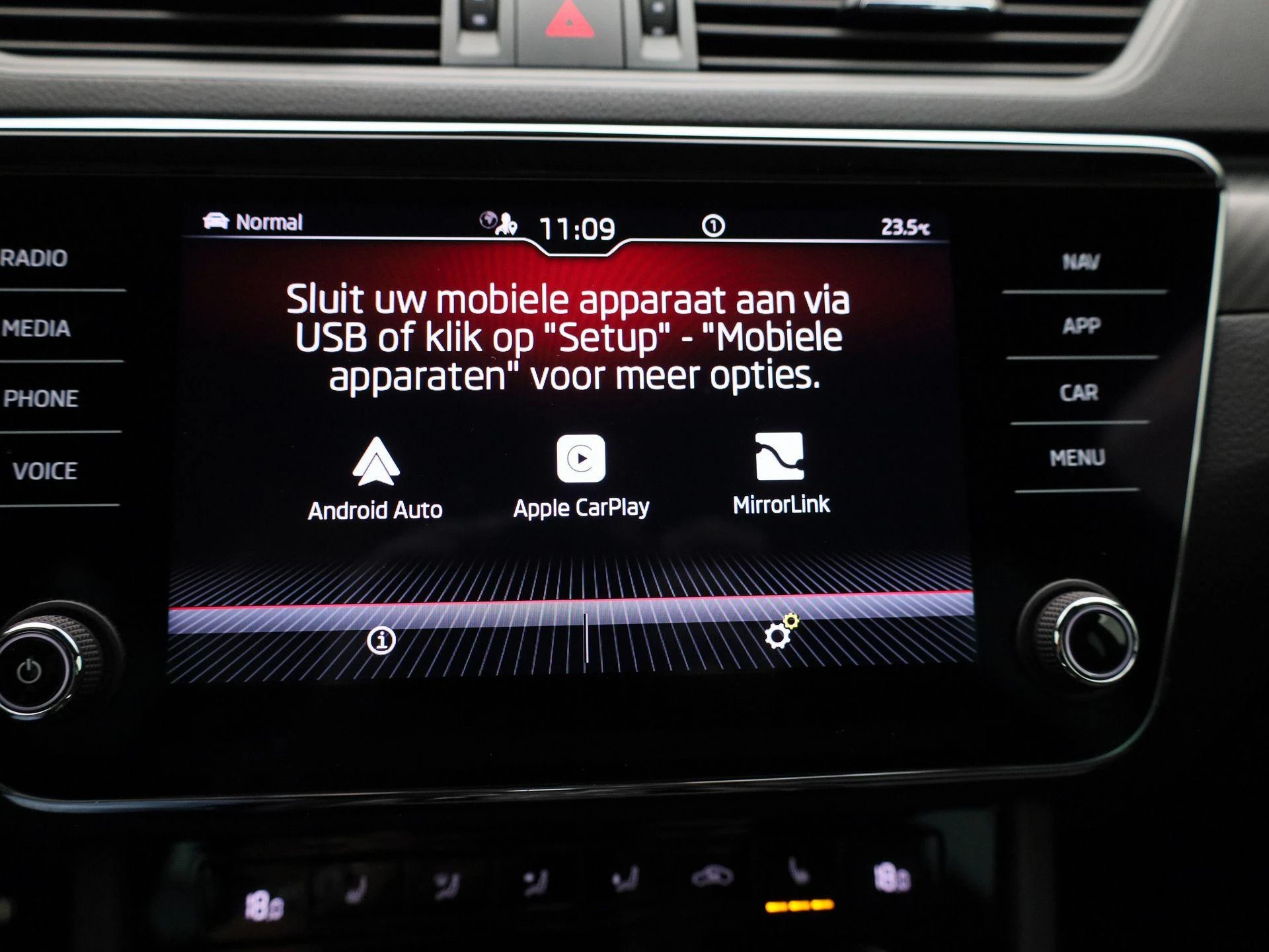 Škoda Superb Combi 1.4 TSI iV Sportline Business