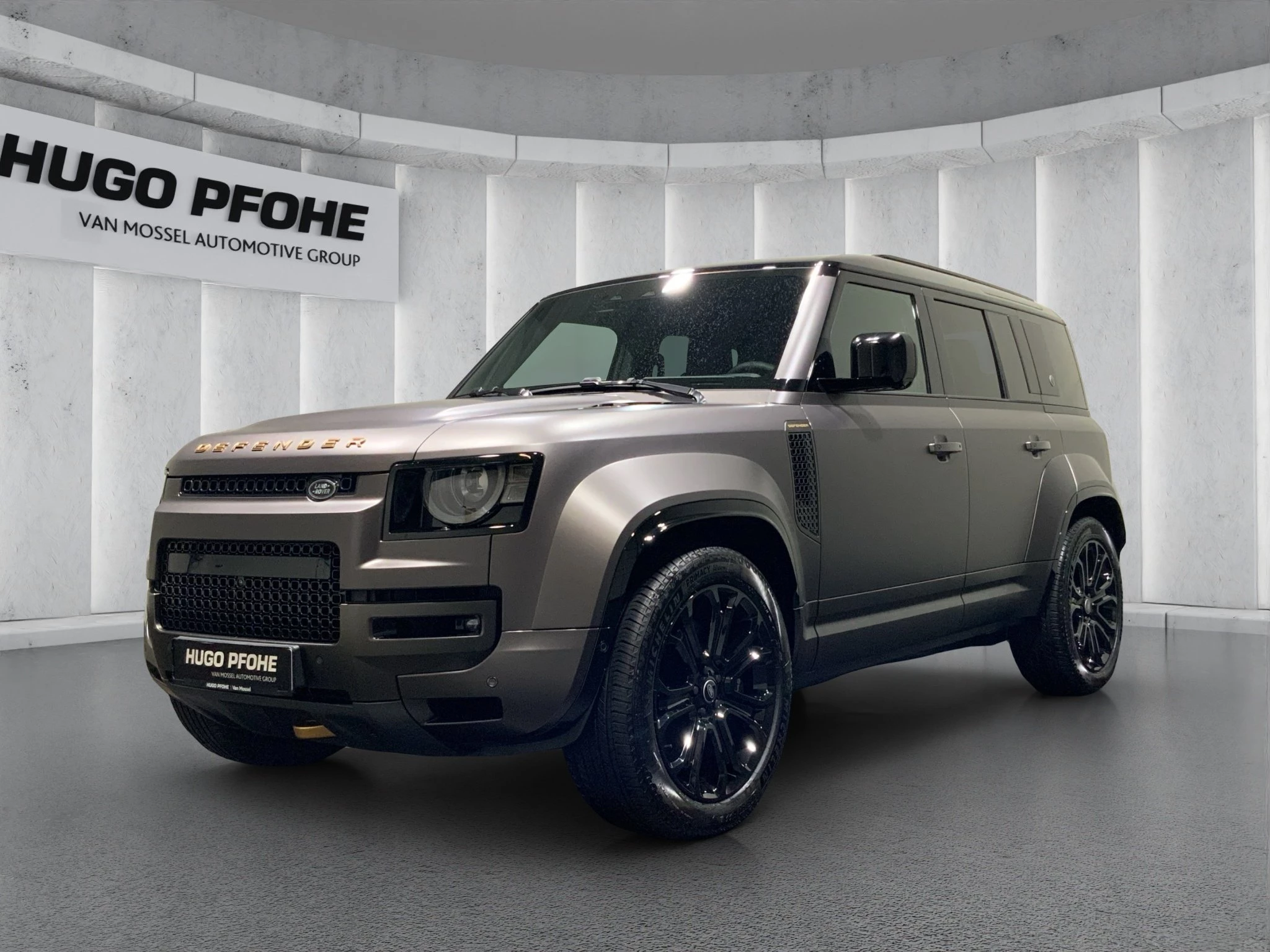 Land Rover-Defender-image-0