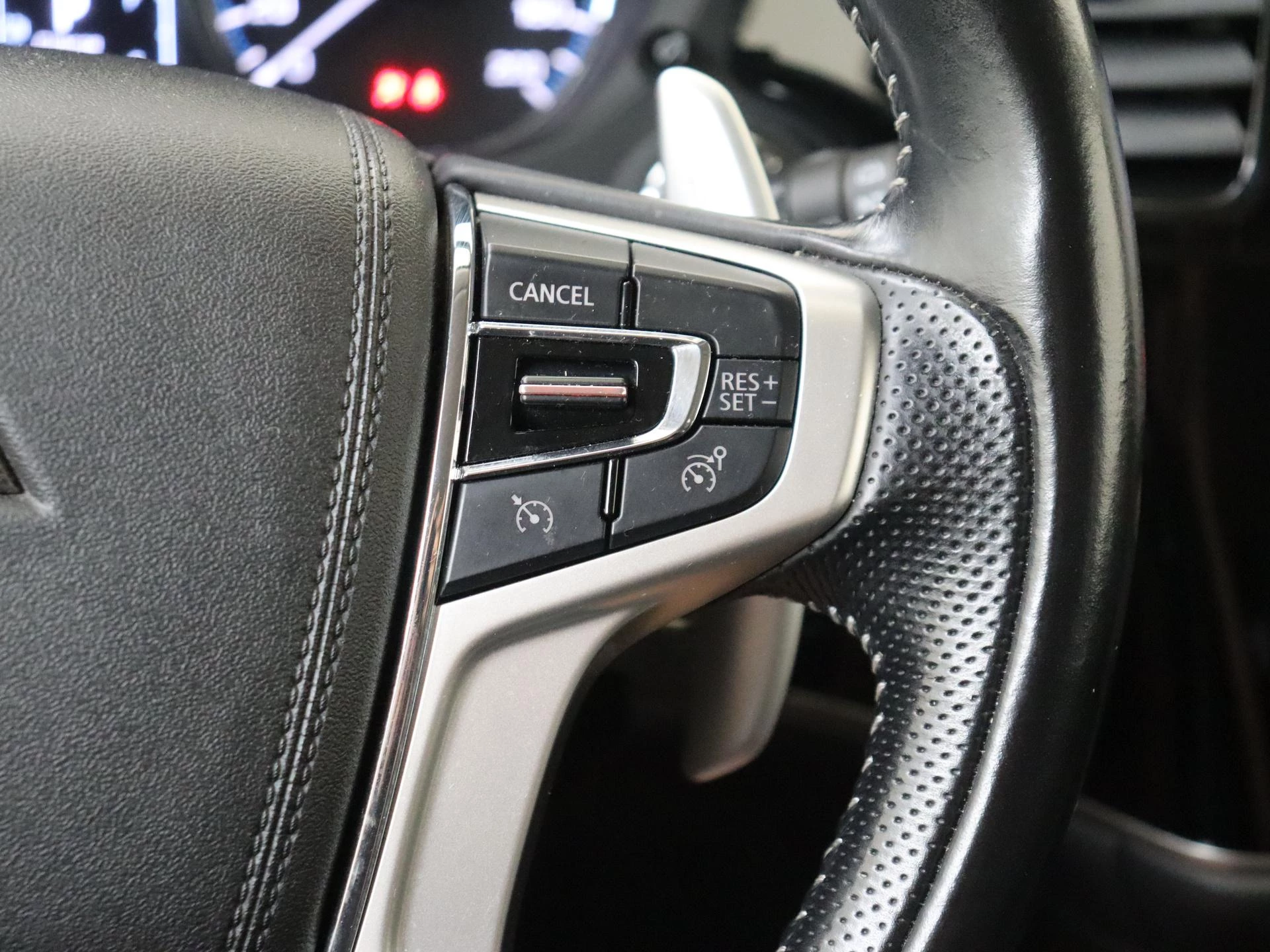 Mitsubishi Outlander 2.4 PHEV Intense