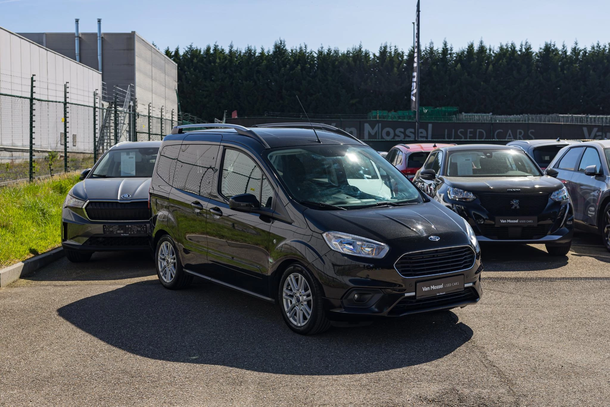Ford Tourneo 1.5 TDCi 75kW Ambiente