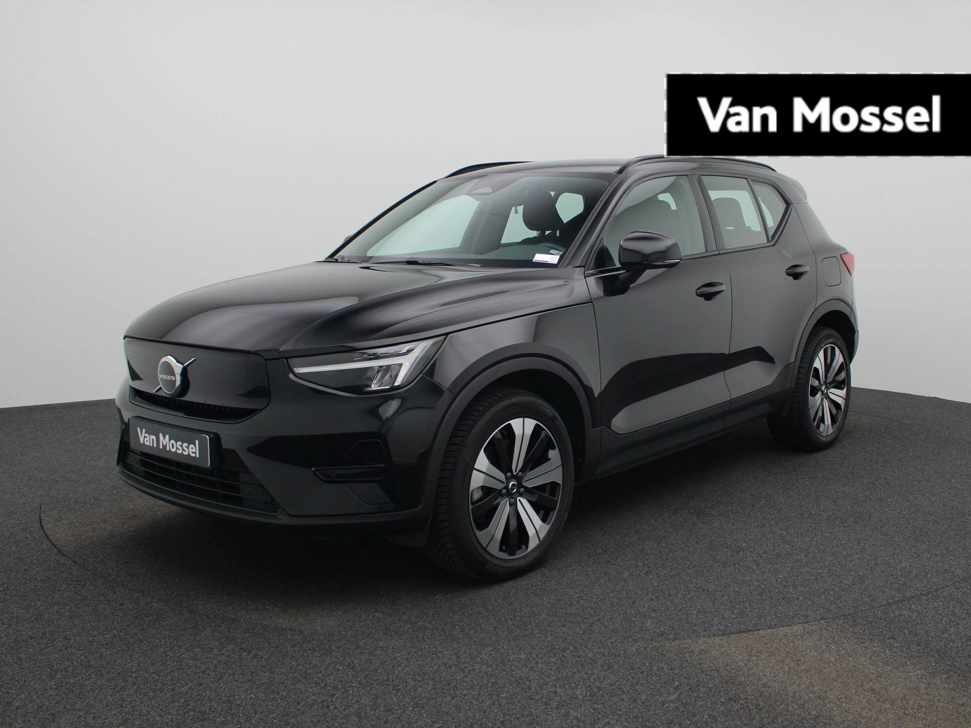 Volvo-XC40-image-0
