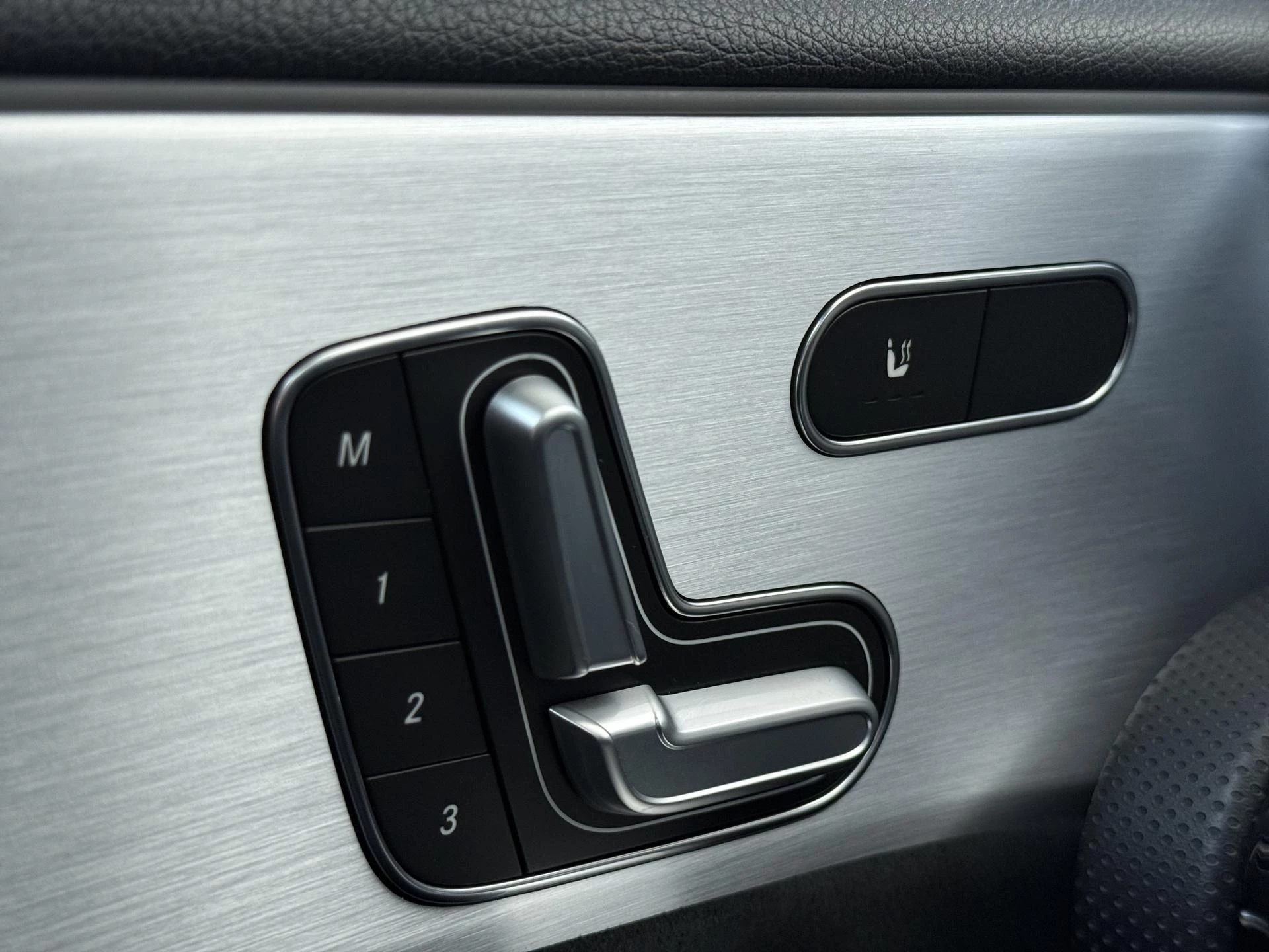 Mercedes-Benz-A-Klasse-image-30