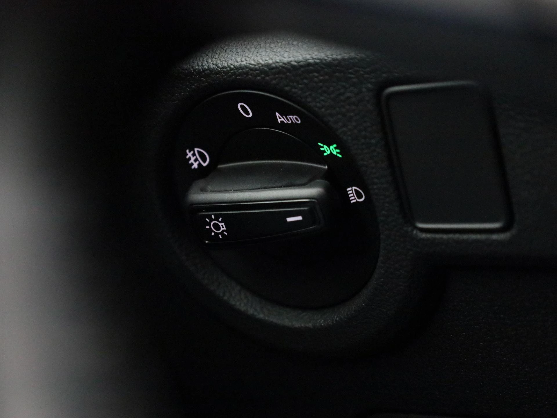Volkswagen-T-Cross-image-22