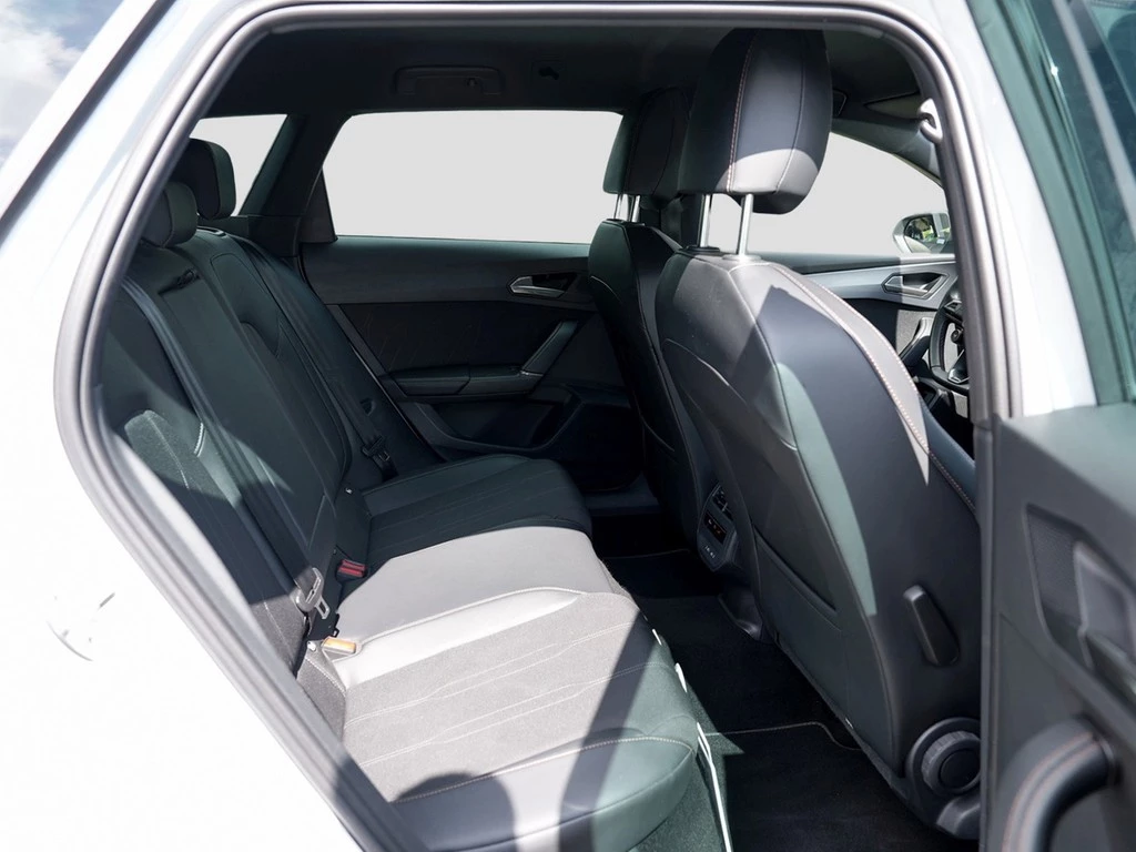 CUPRA Leon Sportstourer 1,5 eTSI DSG,LED,ALU 18",ACC Lenkradheizung,NSW,Climatronic