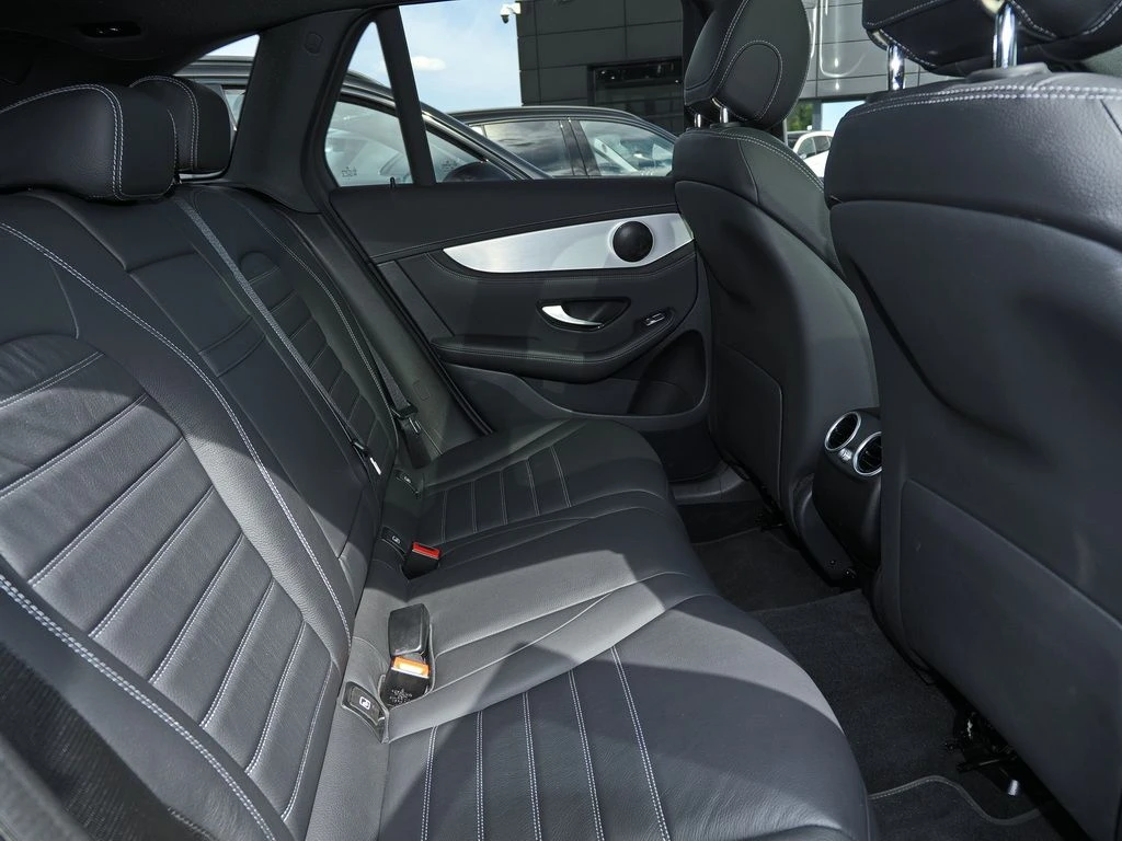 Mercedes-Benz-GLC 400 d-image-15
