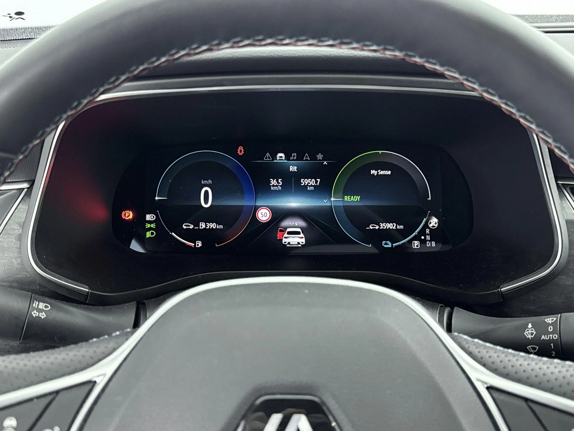 Renault-Arkana-image-10