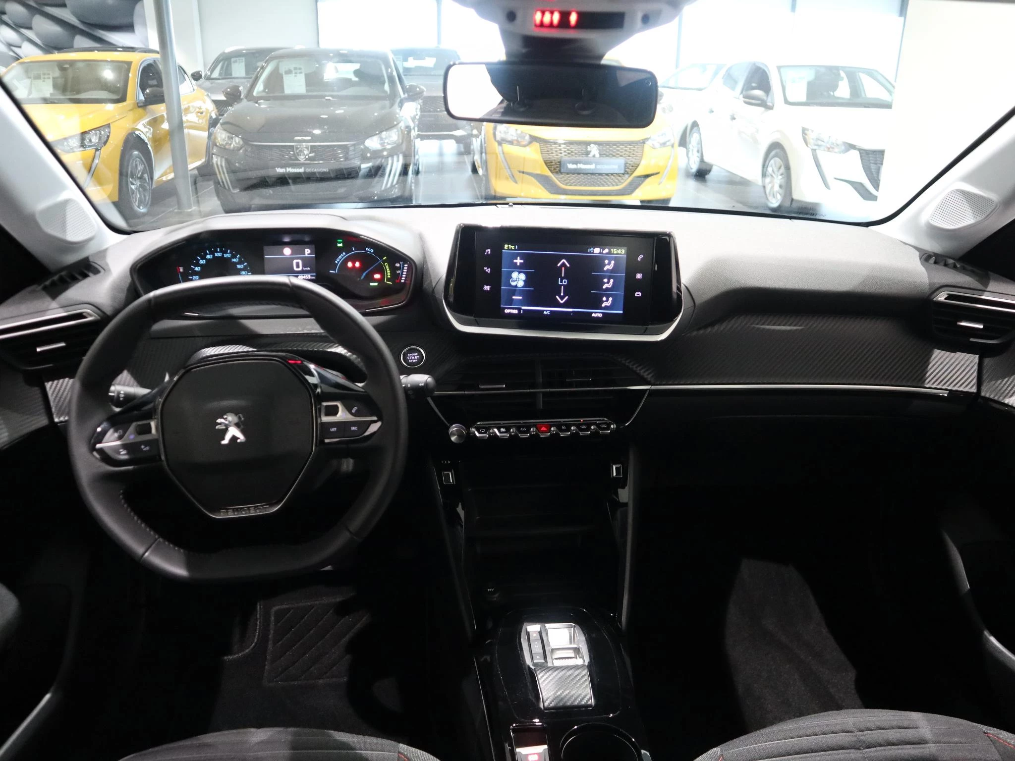 Peugeot-e-208-image-8