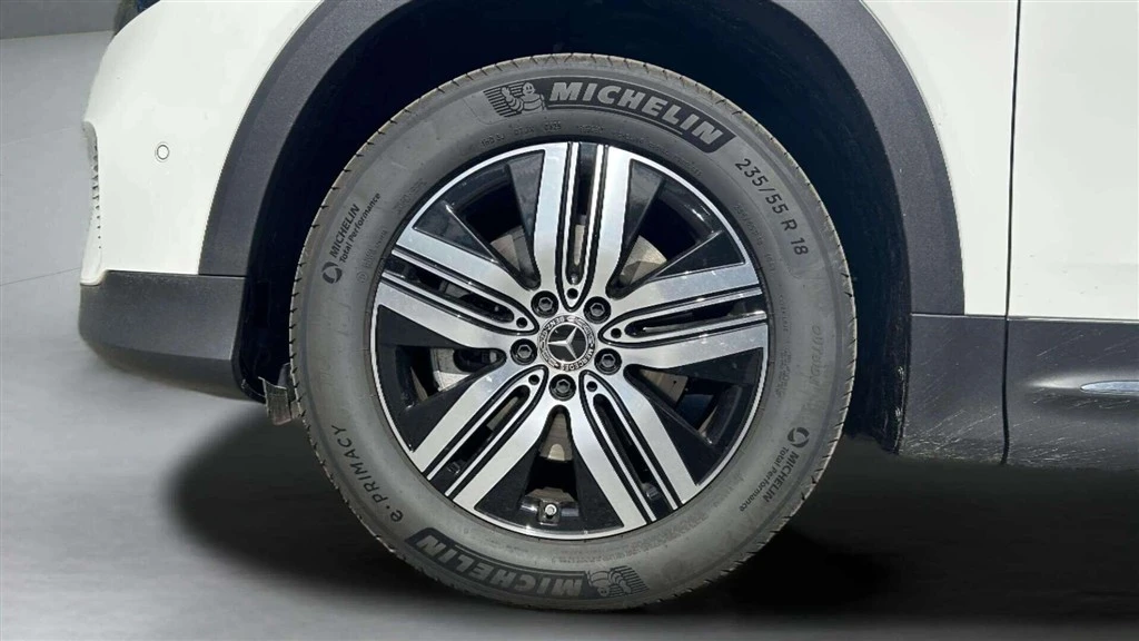 Mercedes-Benz-EQB-image-8