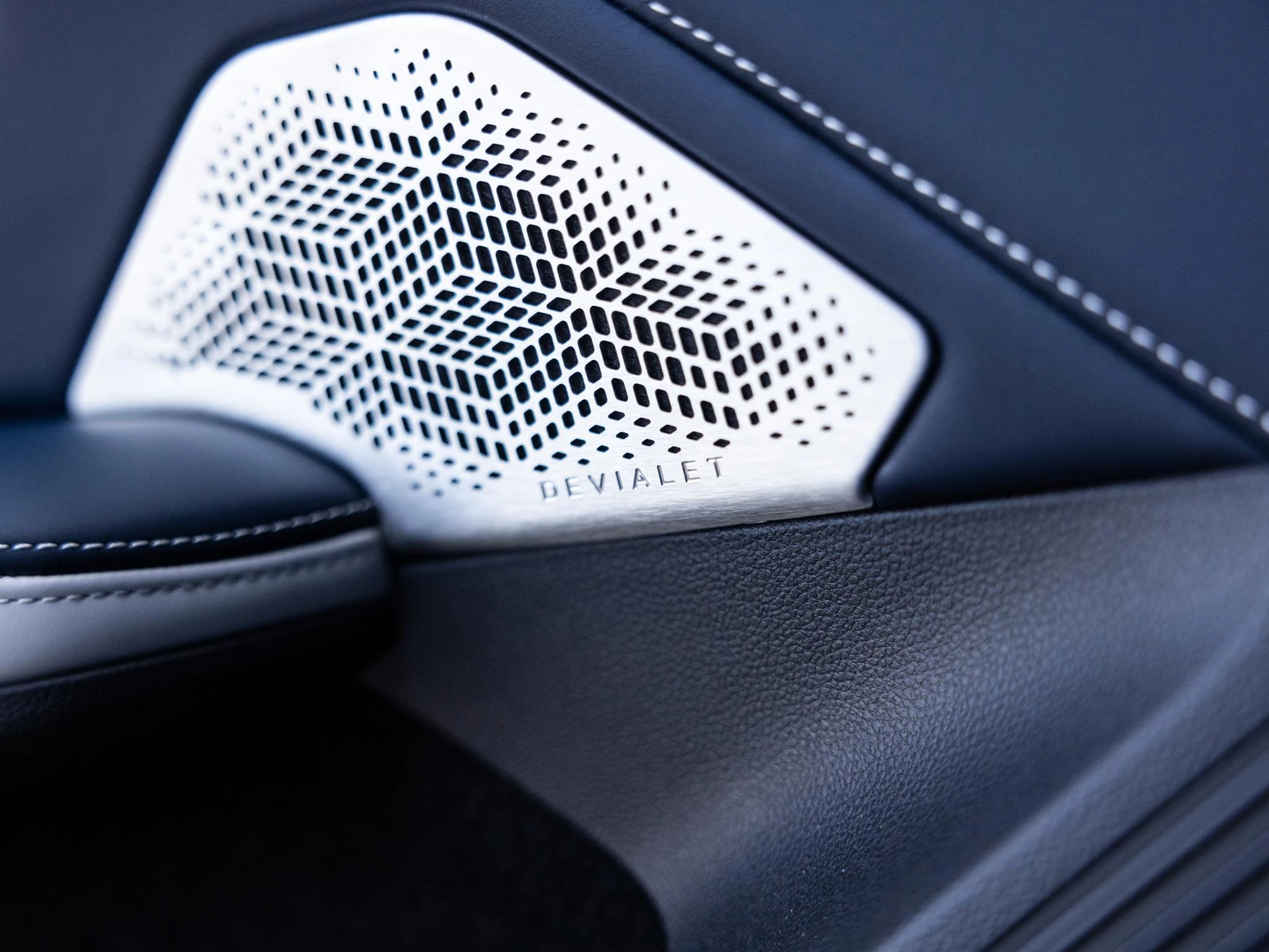 Alpine-A390-image-19