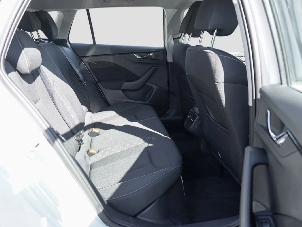 Škoda Scala 1,0 TSI Ambition,LED,ALU,Climatronic Tempomat,Park-Pilot hinten