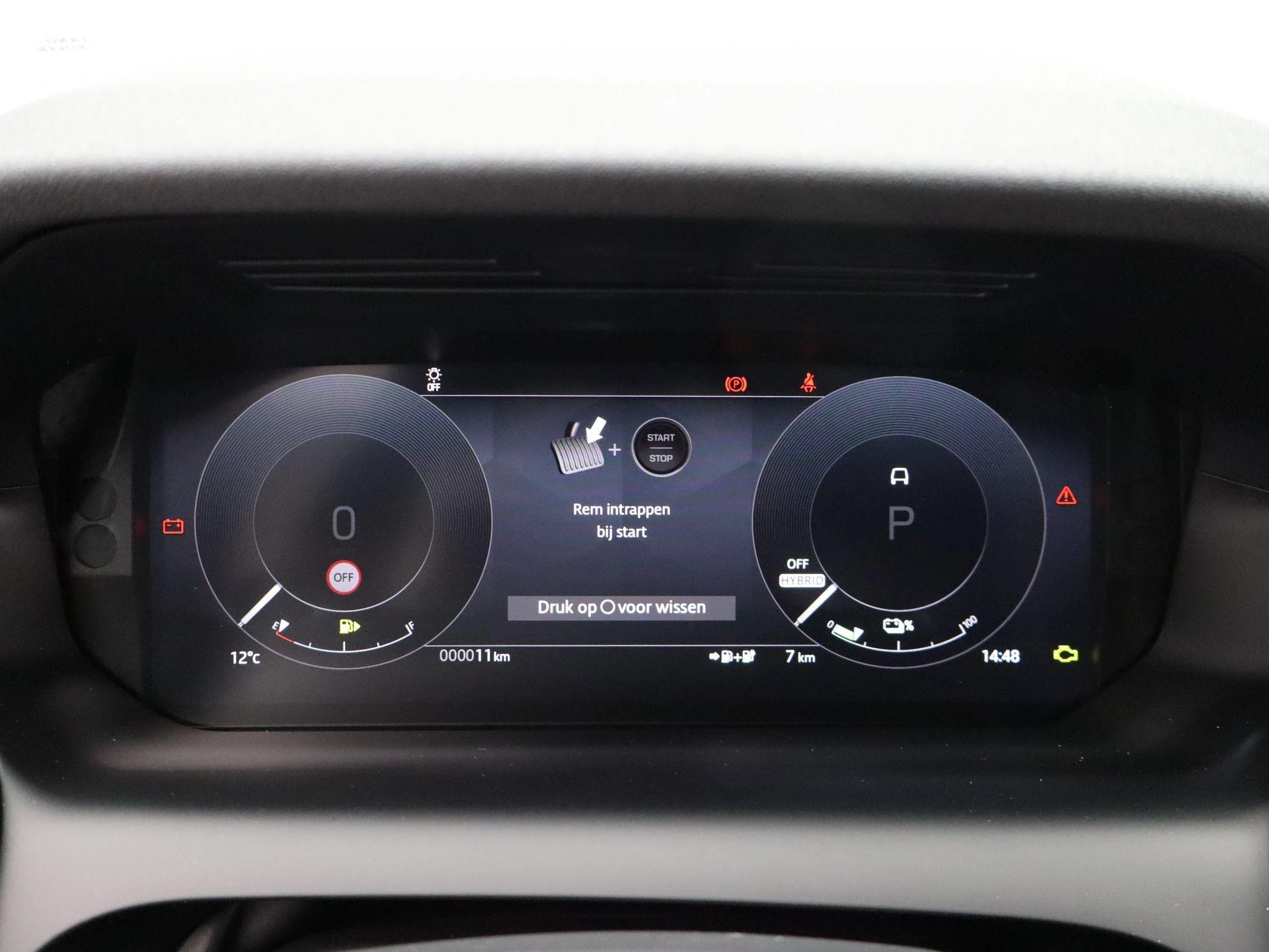 Land Rover-Discovery Sport-image-7