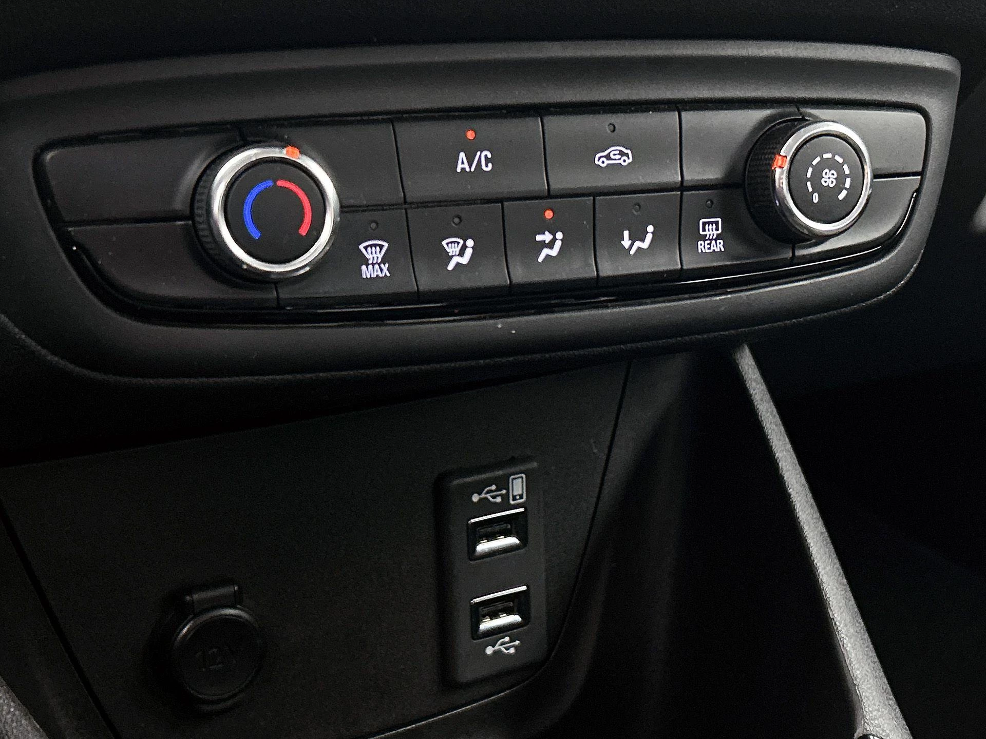 Opel-Crossland-image-24