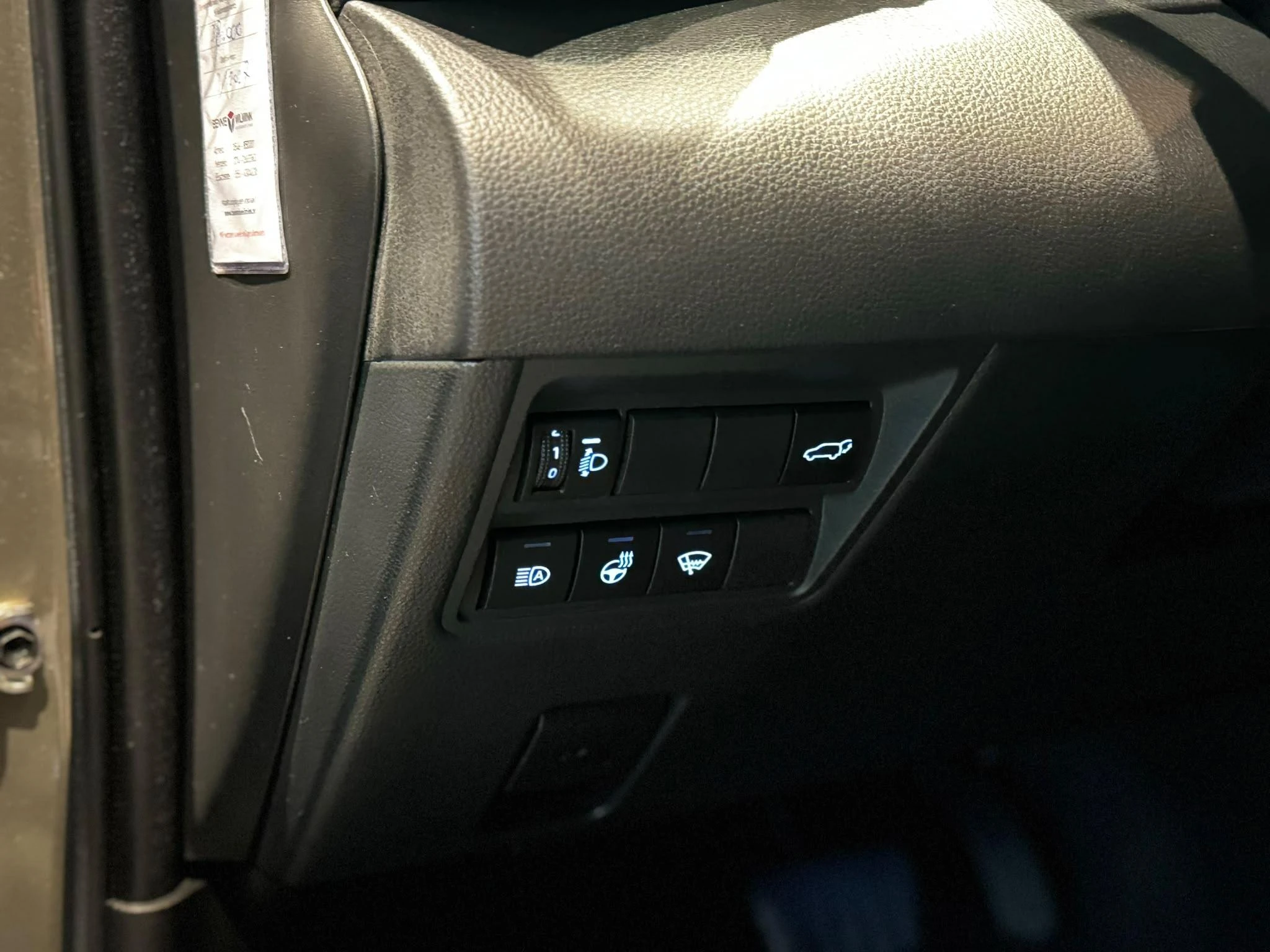 Toyota-Yaris Cross-image-1