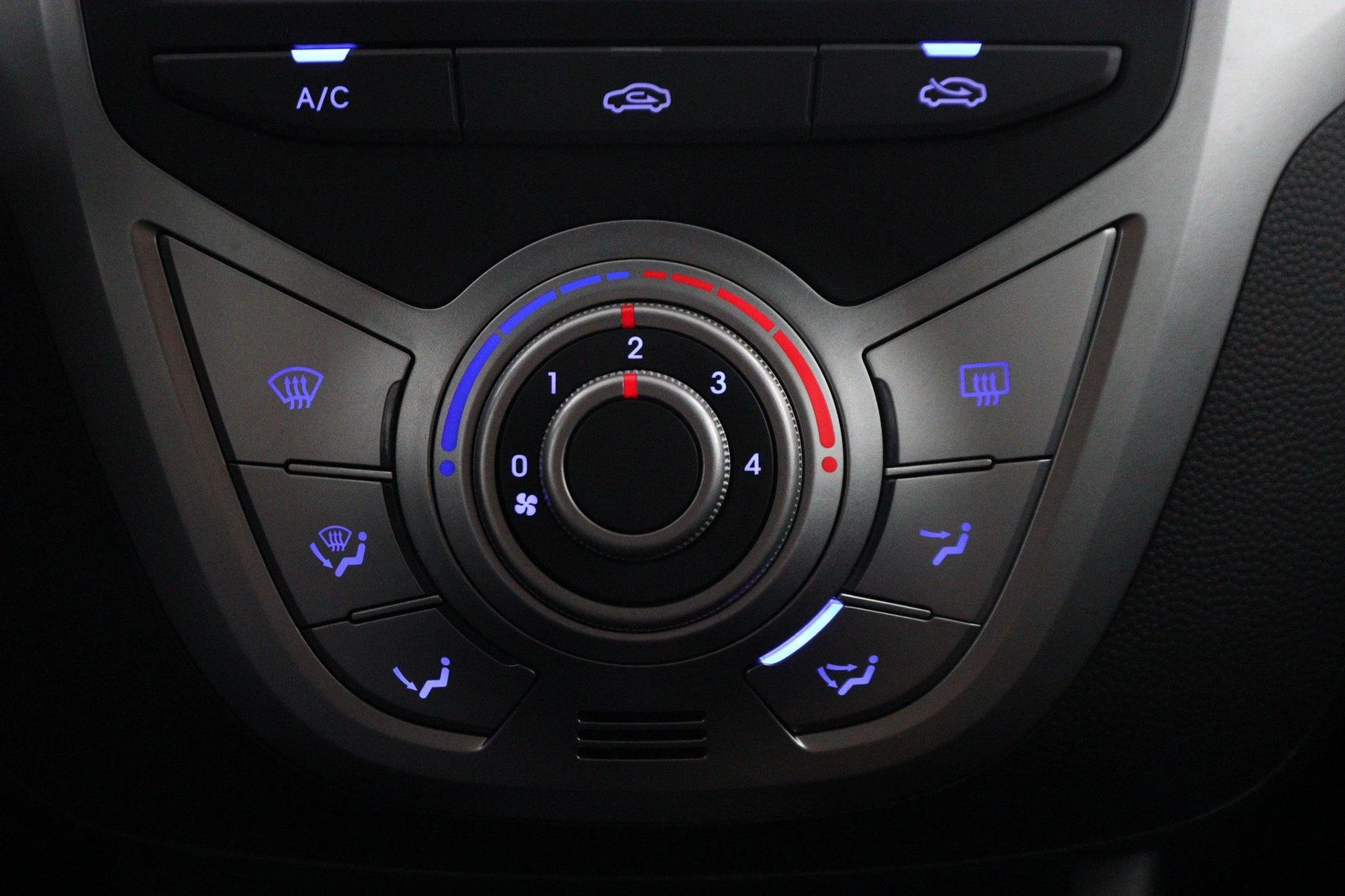 Hyundai-ix20-image-5