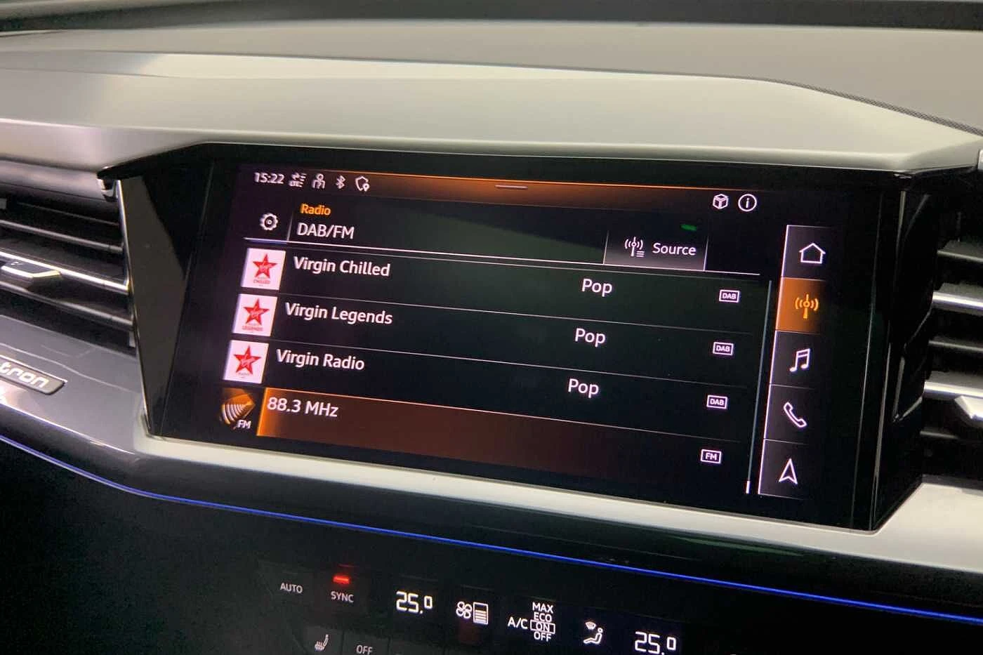 Audi-Q4 e-tron-image-18