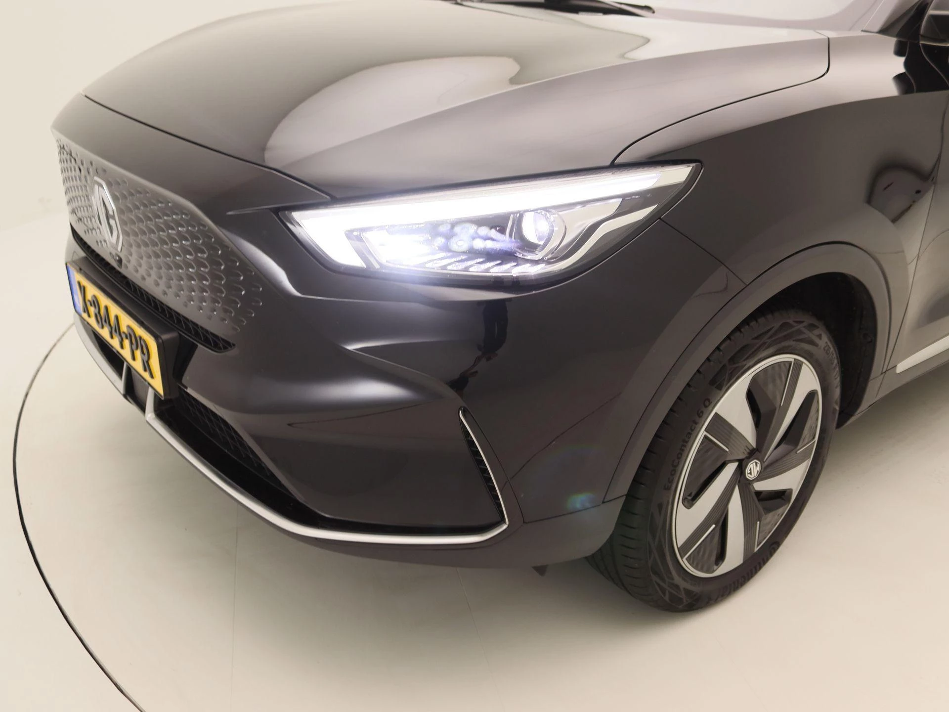 MG ZS EV Standard Range Luxury 50 kWh