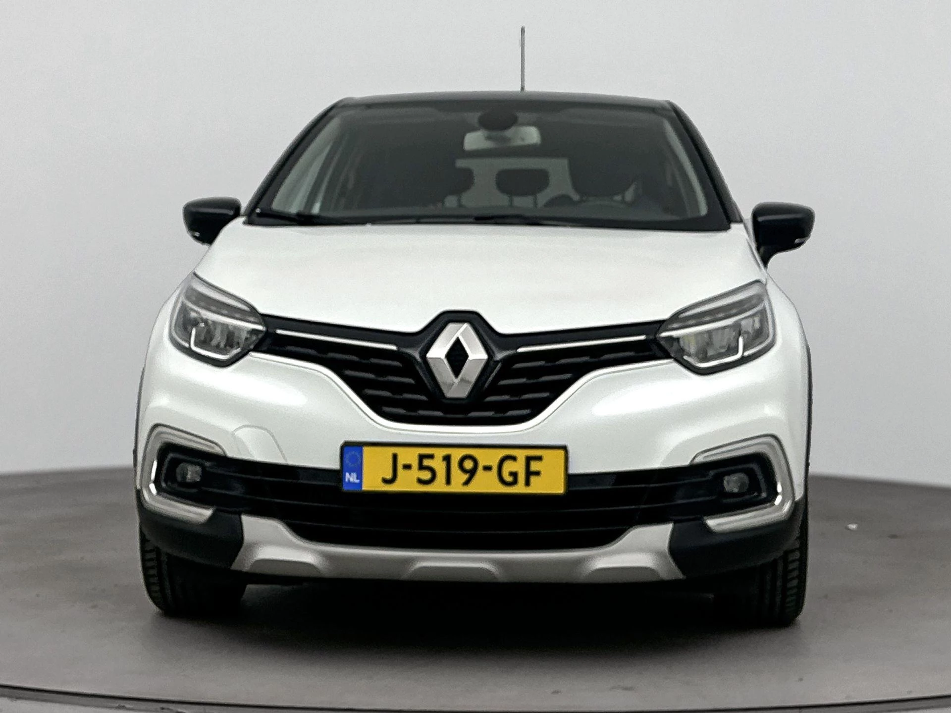 Renault-Captur-image-4