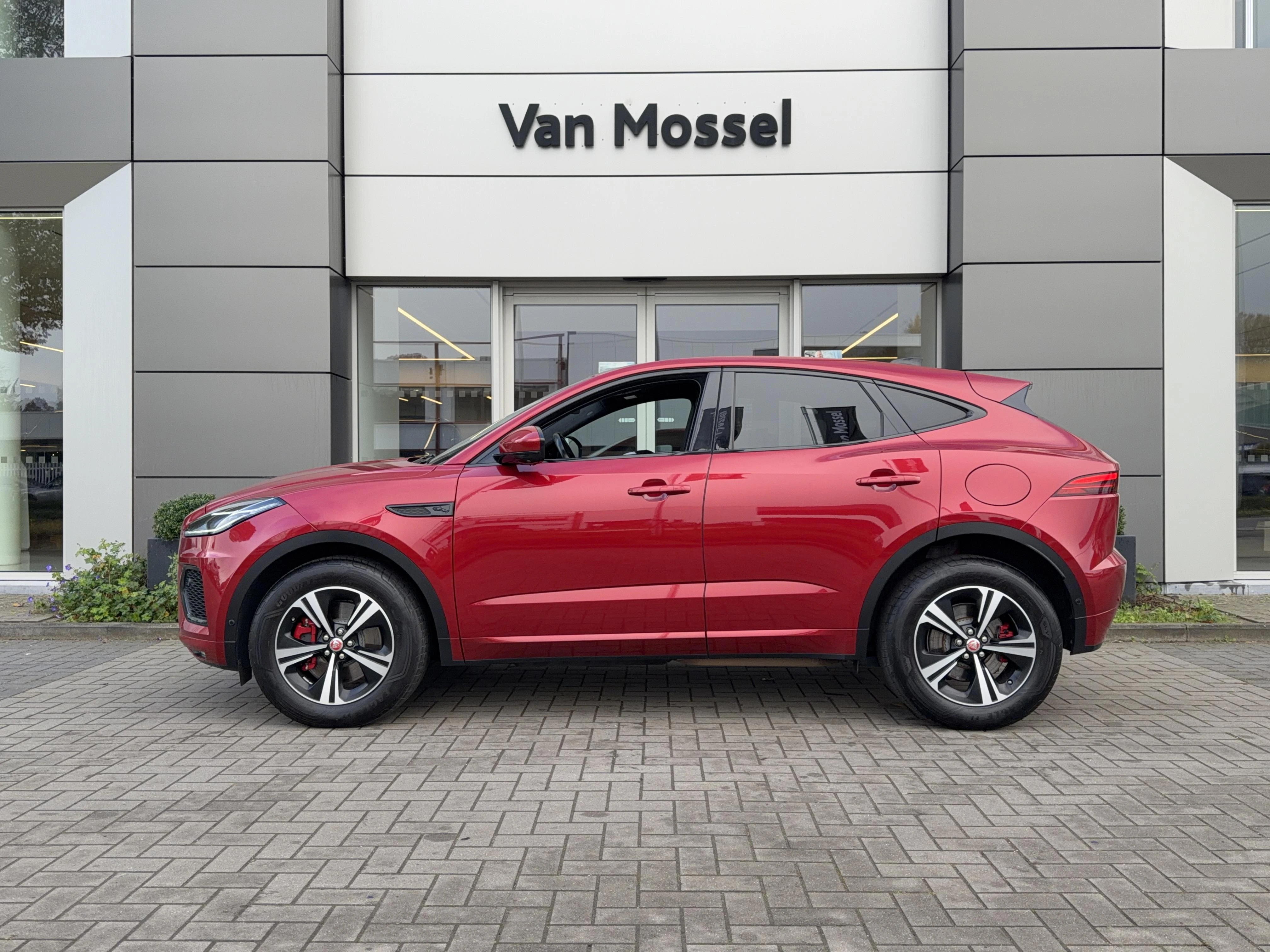 Jaguar-E-PACE-image-3