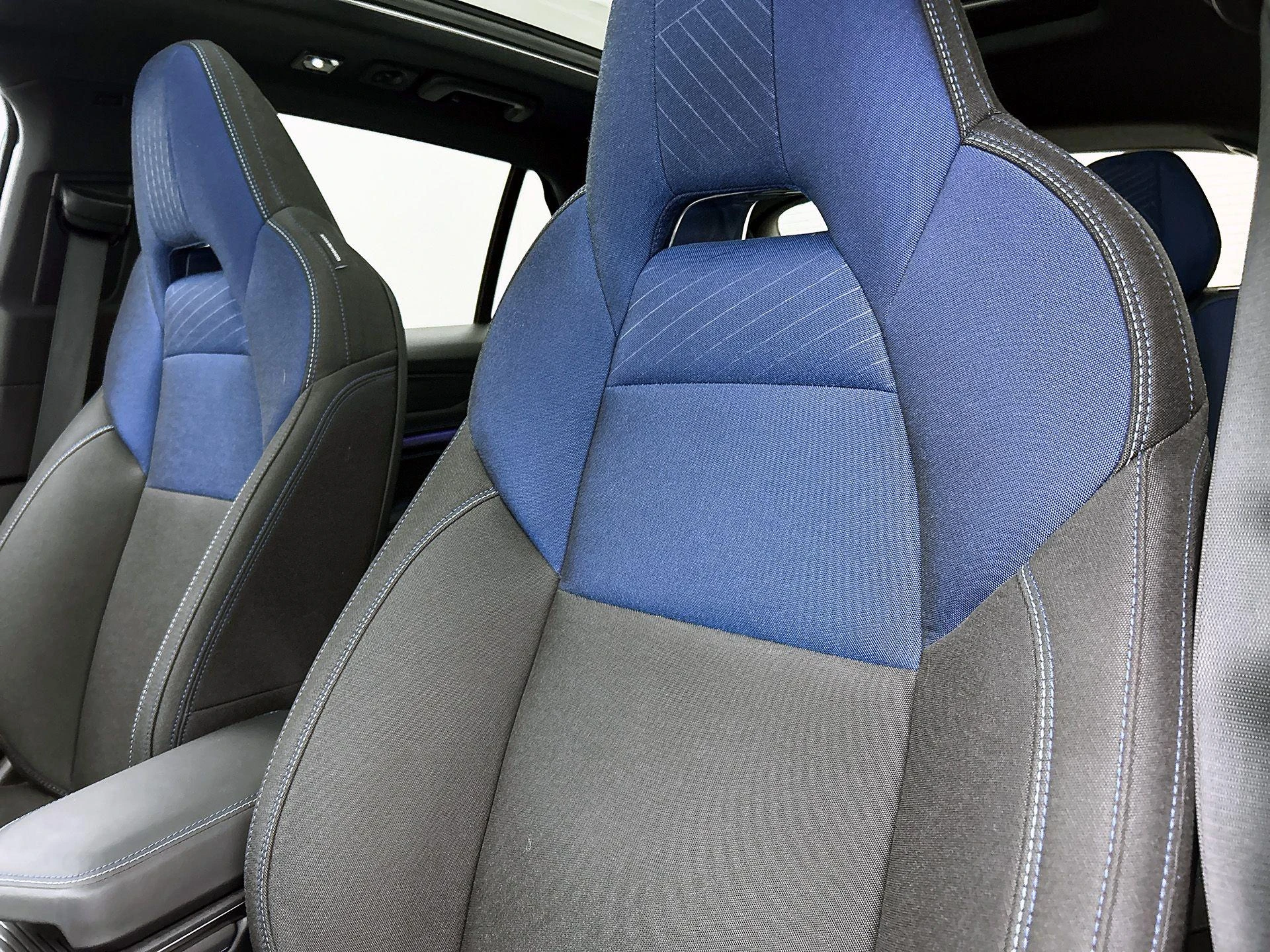 Lynk & Co-01-image-9