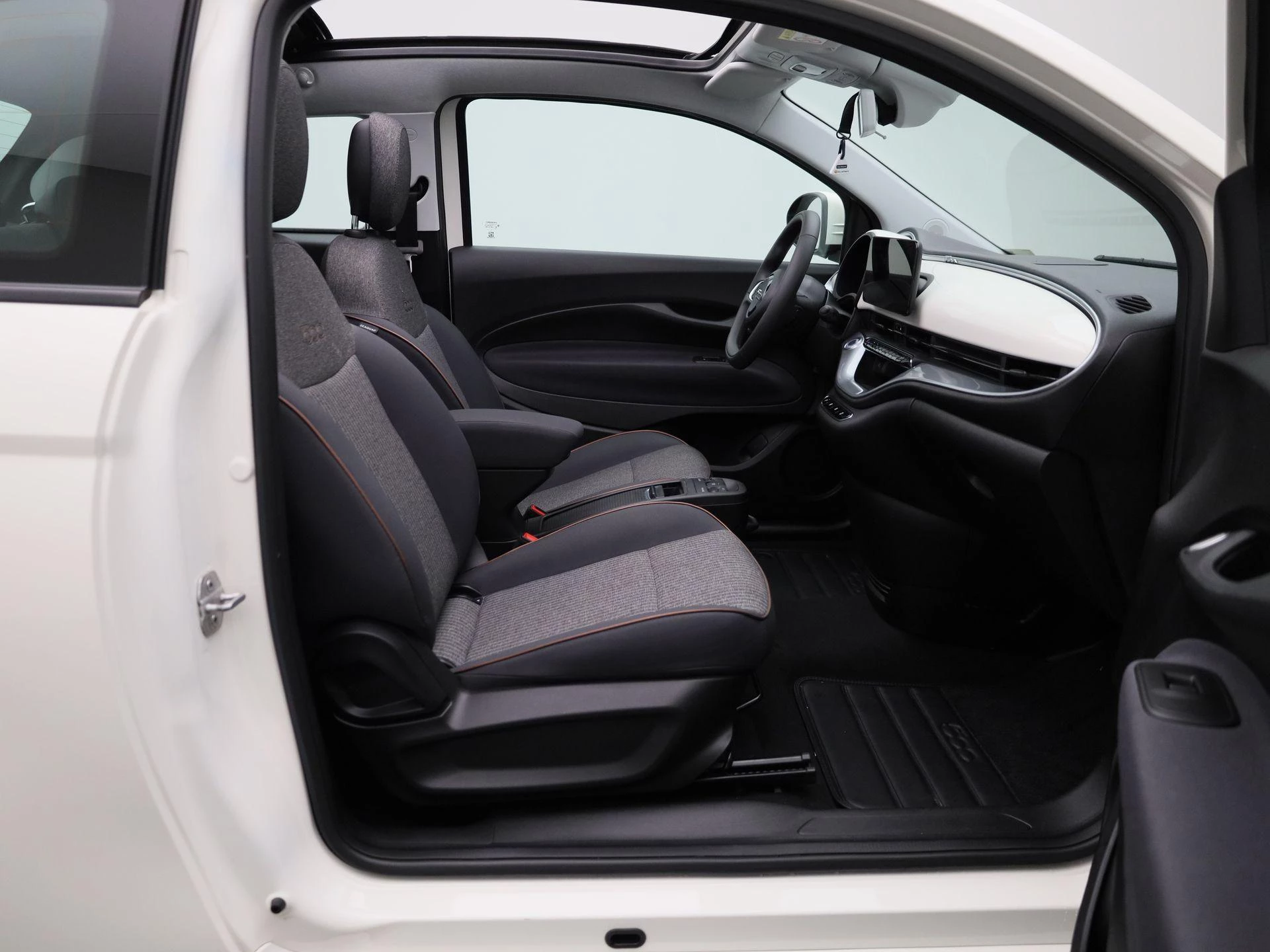 Fiat 500e C Icon 42 kWh