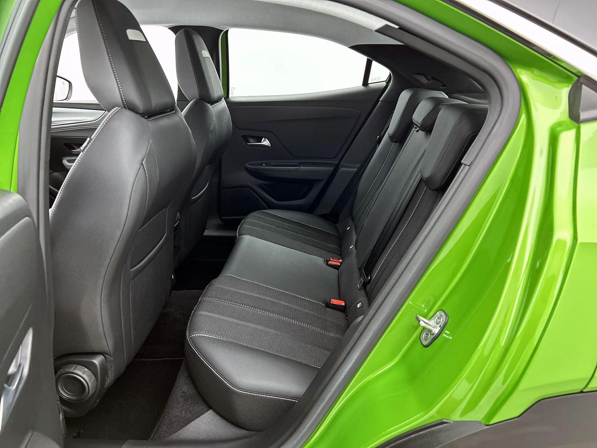 Opel Mokka-e Ultimate 50-kWh 11kw bl.