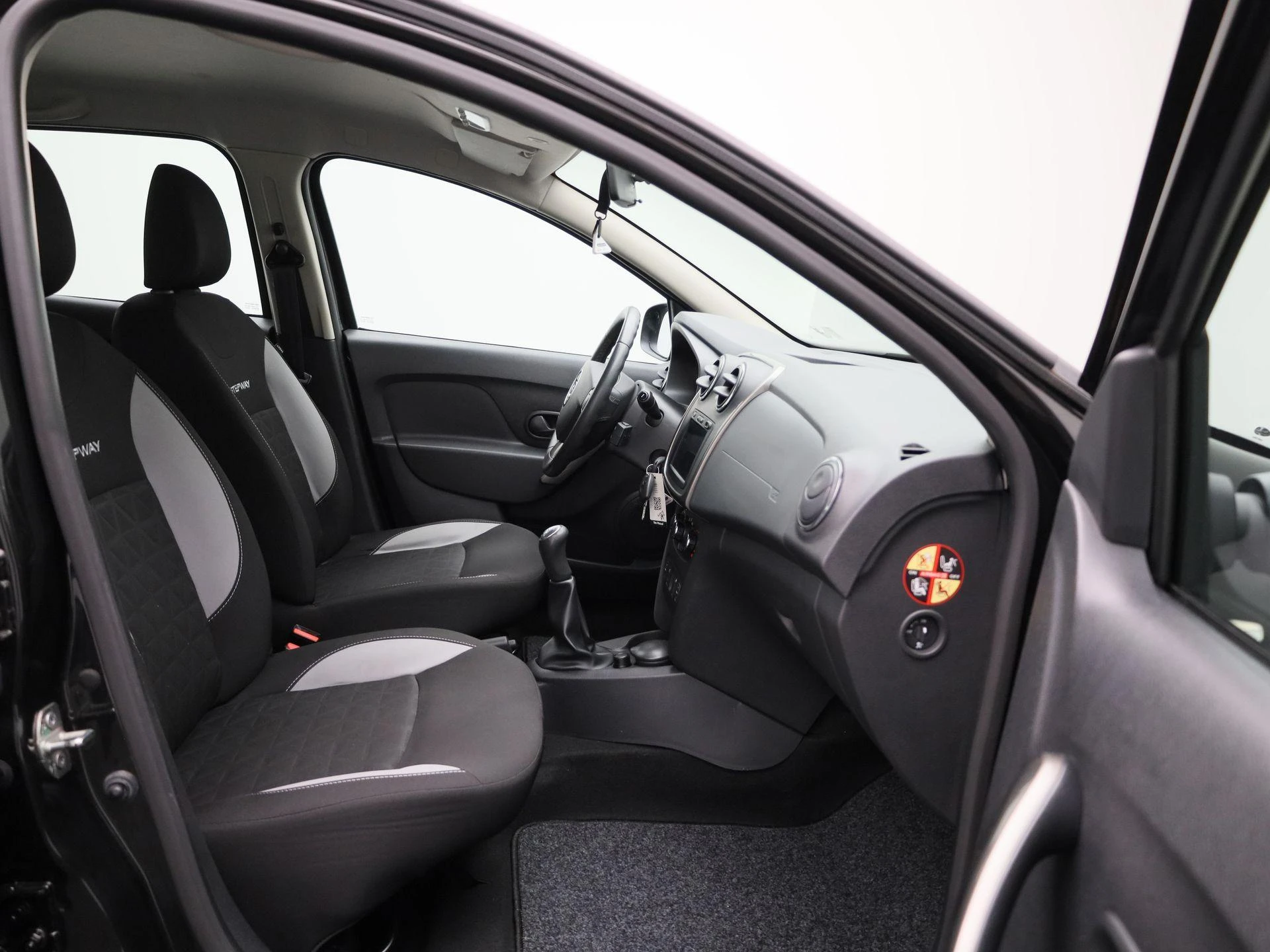Dacia-Sandero Stepway-image-29