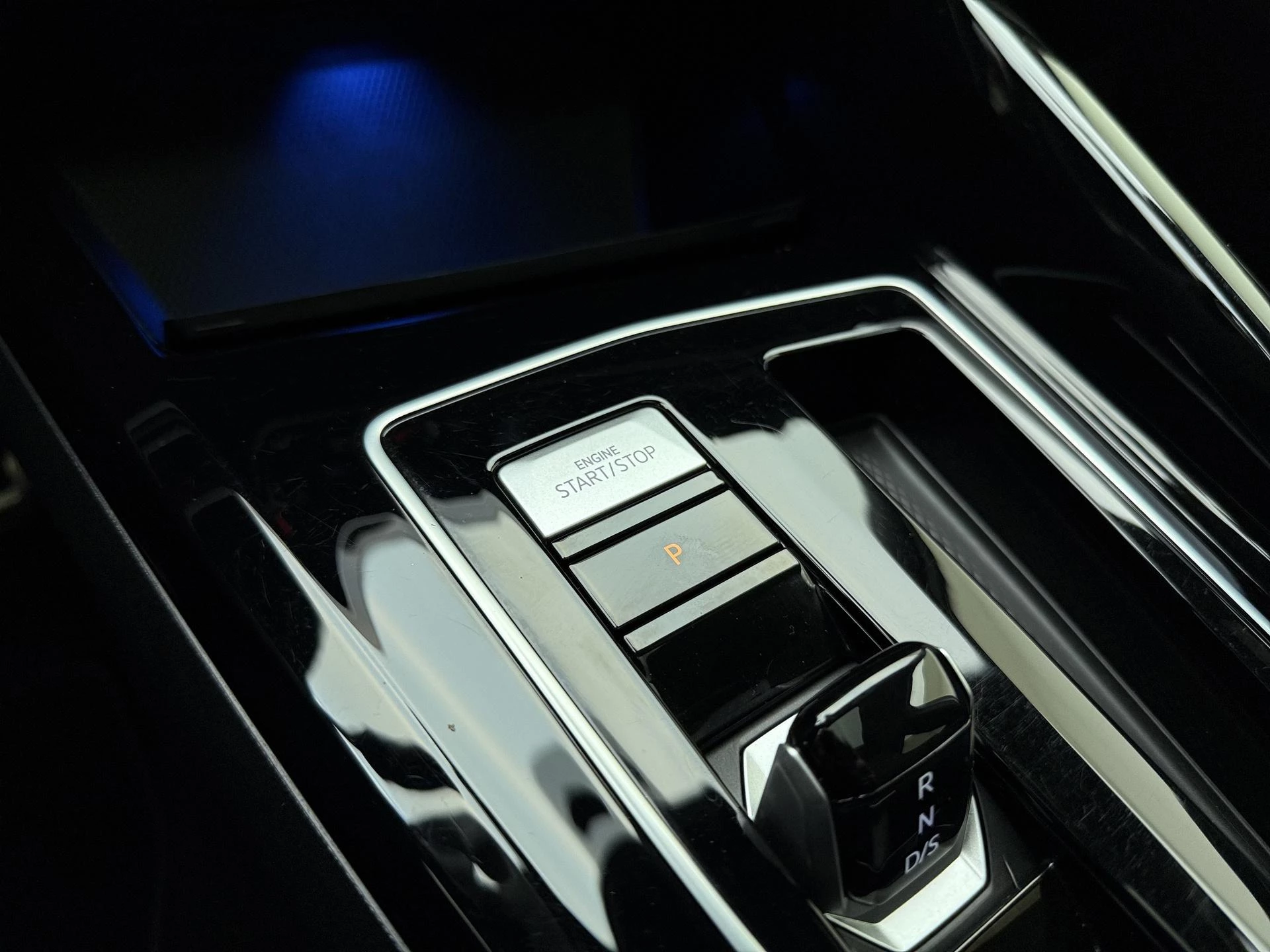 Volkswagen-Golf-image-28