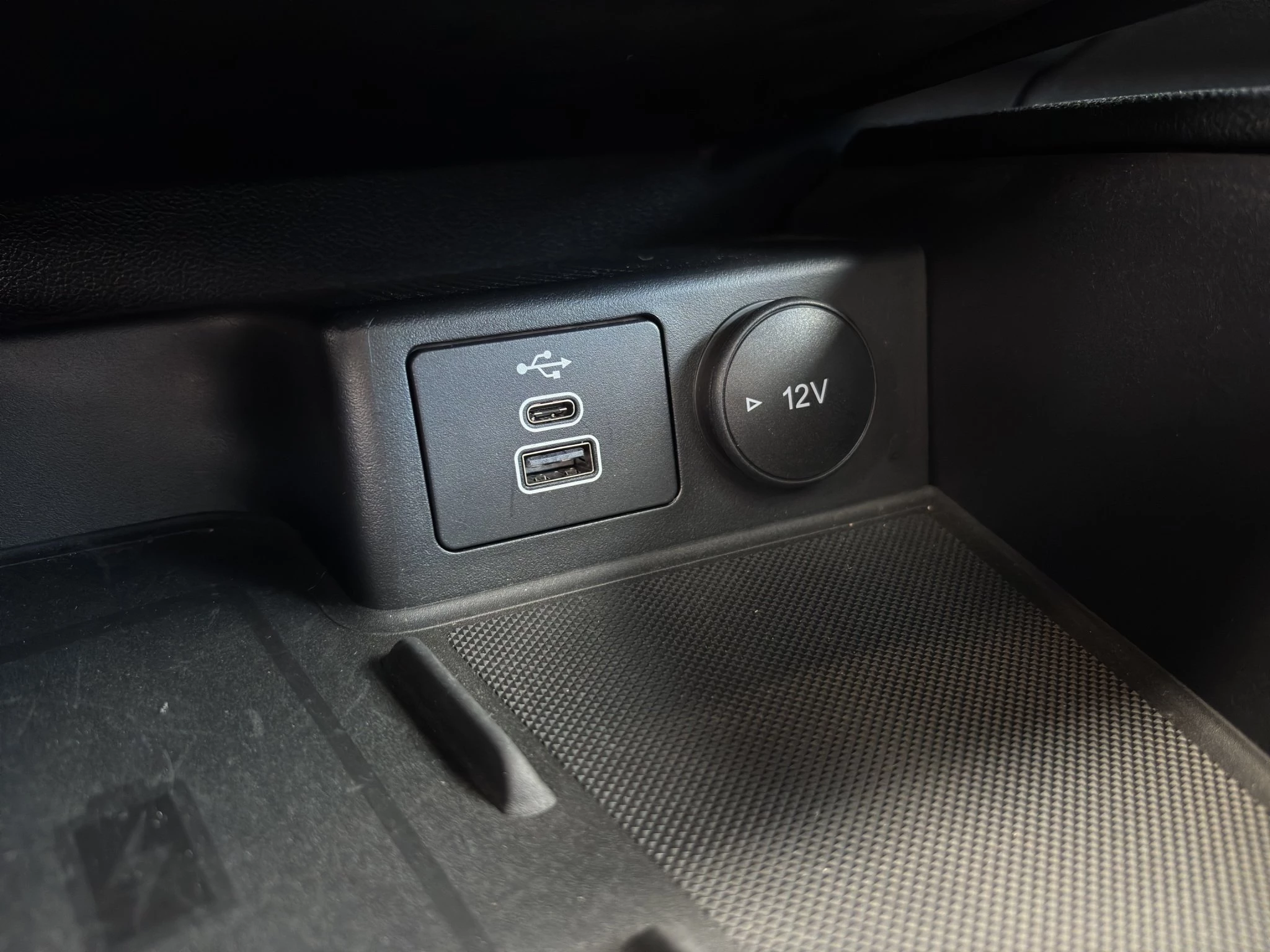 Ford Kuga ST-Line AHK*GJR*KLIMAAUT*PAMO*WINT.PKT
