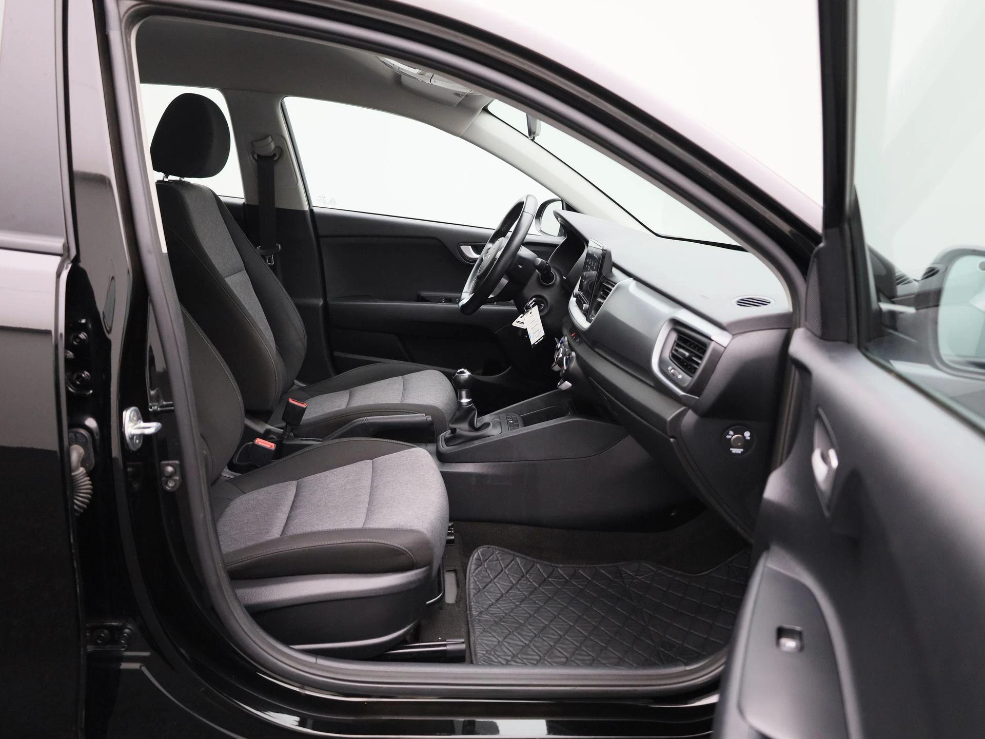 Kia-Stonic-image-28