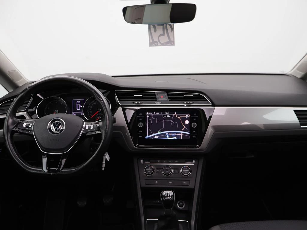 Volkswagen Touran Touran Trendline 1.5TSI 150PK *PANODAK*7 ZITPLAATSEN*CAMERA*ACC*PDC*APP-CONNECT*...*