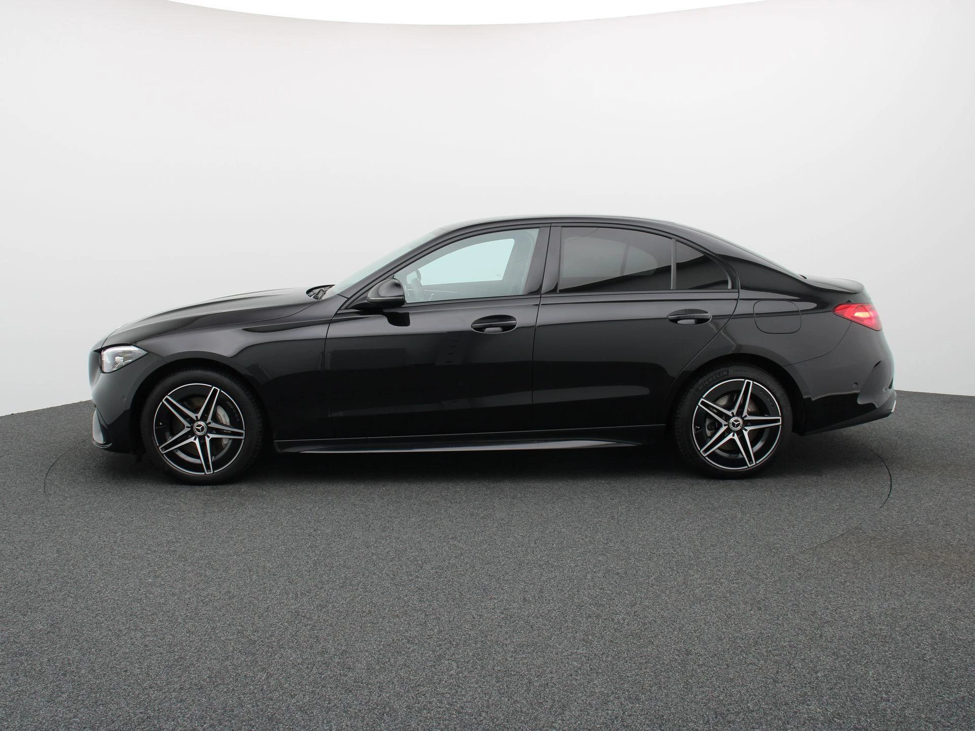 Mercedes-Benz Classe C 300 e AMG Line Berline + CARPLAY + LED + CAMERA + NIGHTPAKKET +