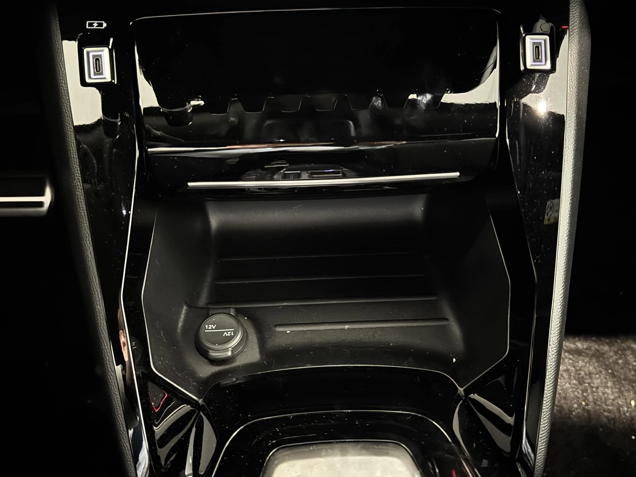 Peugeot 2008 1.2 Hybrid 145 GT