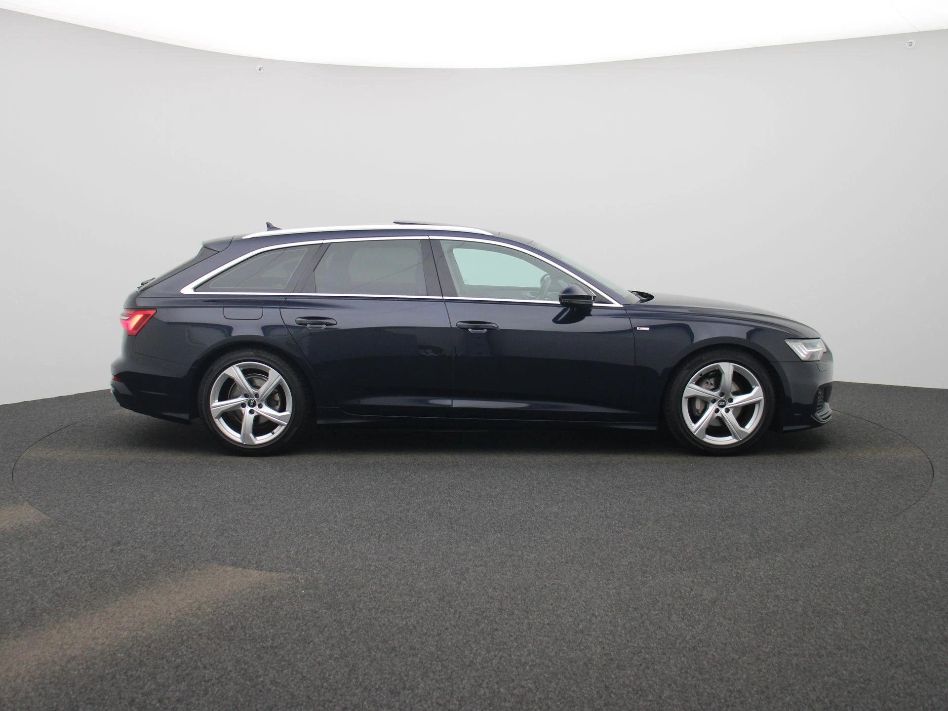 Audi A6 Avant 40 TFSI Advanced edition