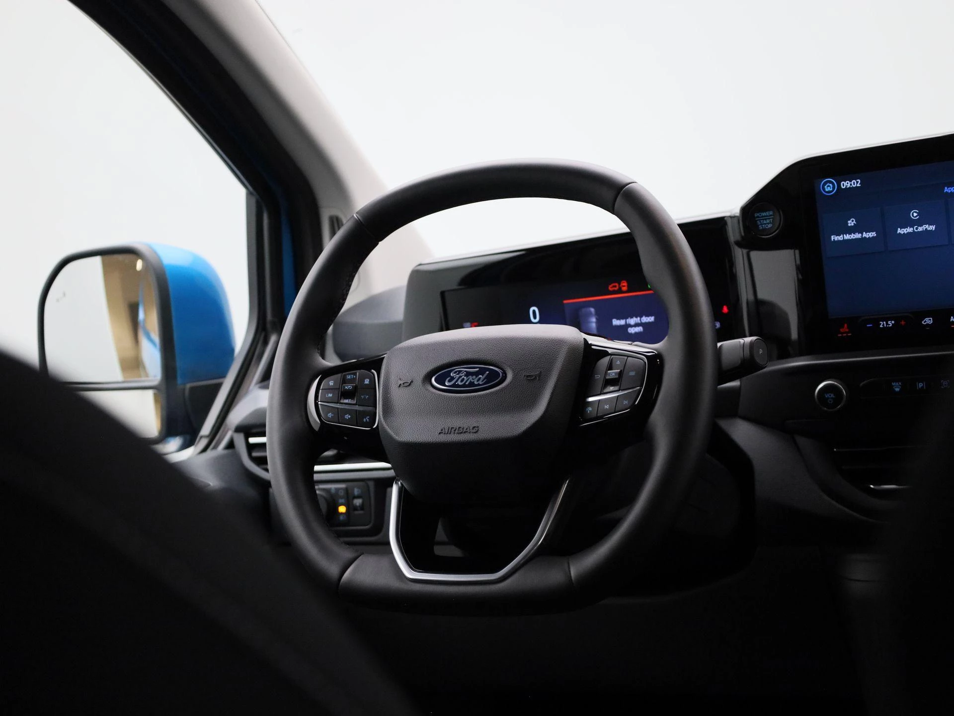 Ford-Transit Custom-image-30