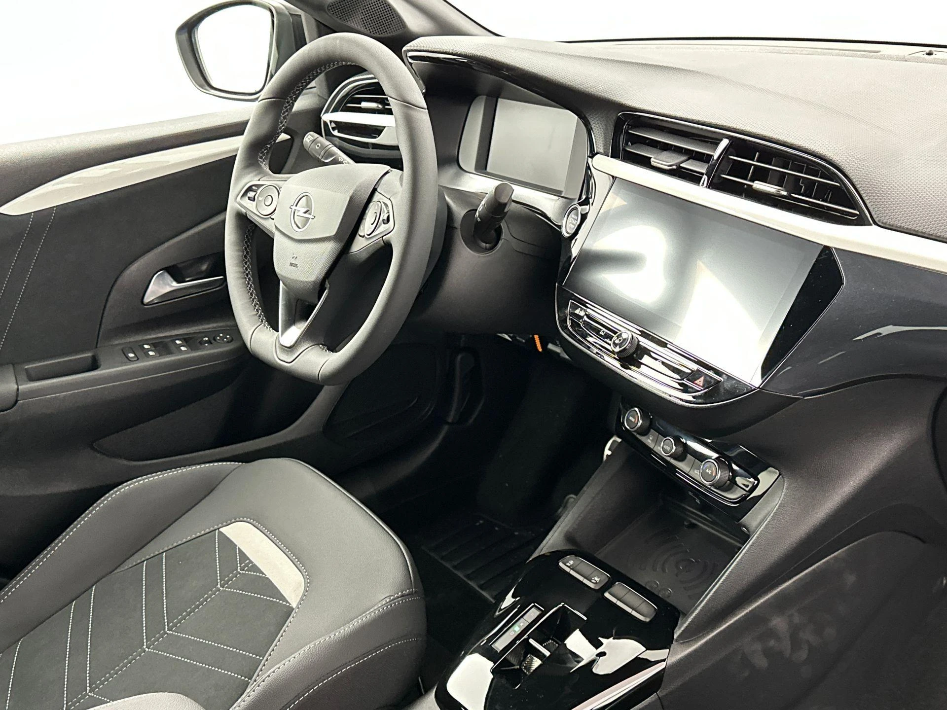 Opel-Corsa-image-10
