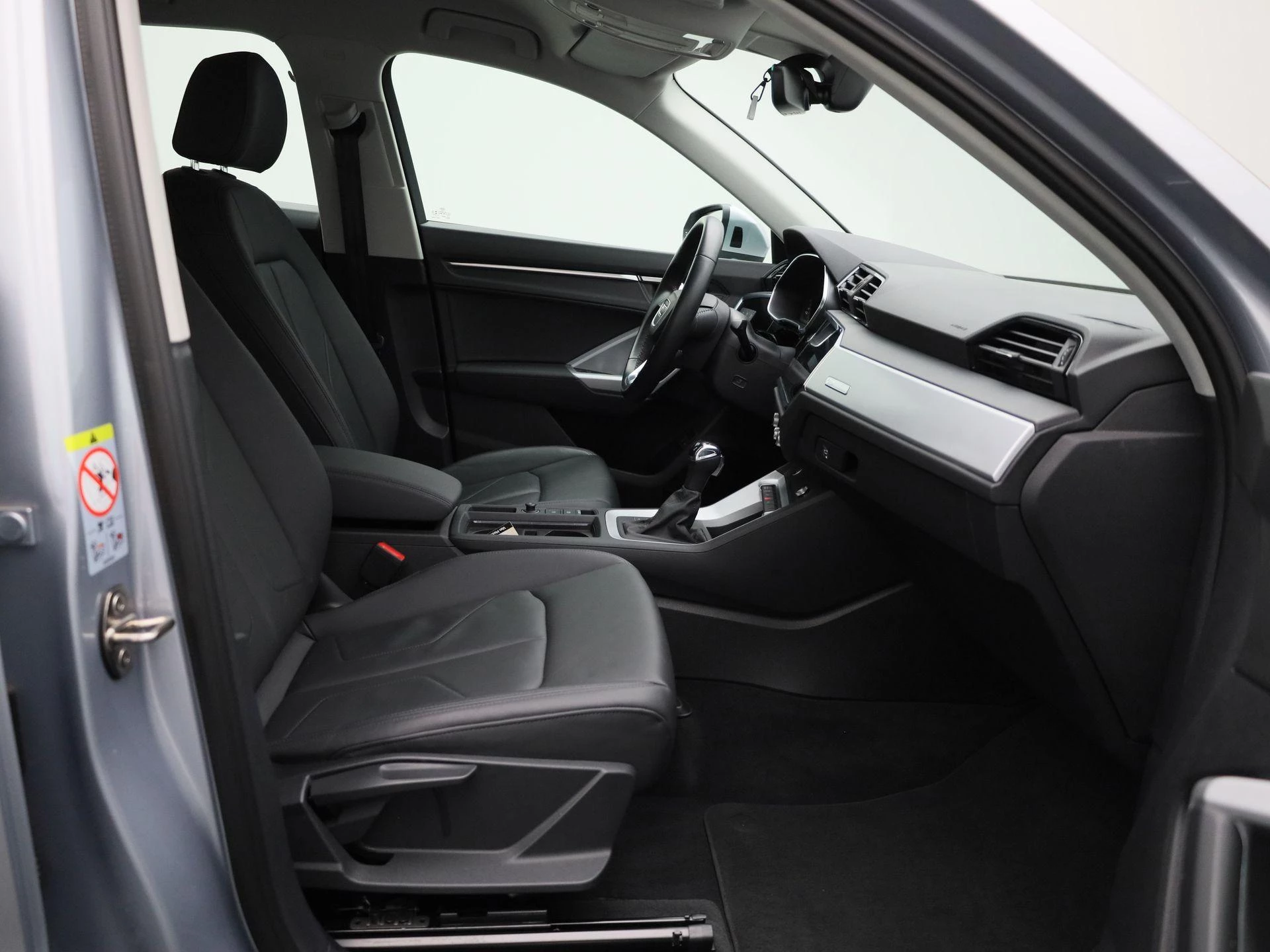 Audi Q3 45 TFSI-e S tronic Bus. Ed. Attraction