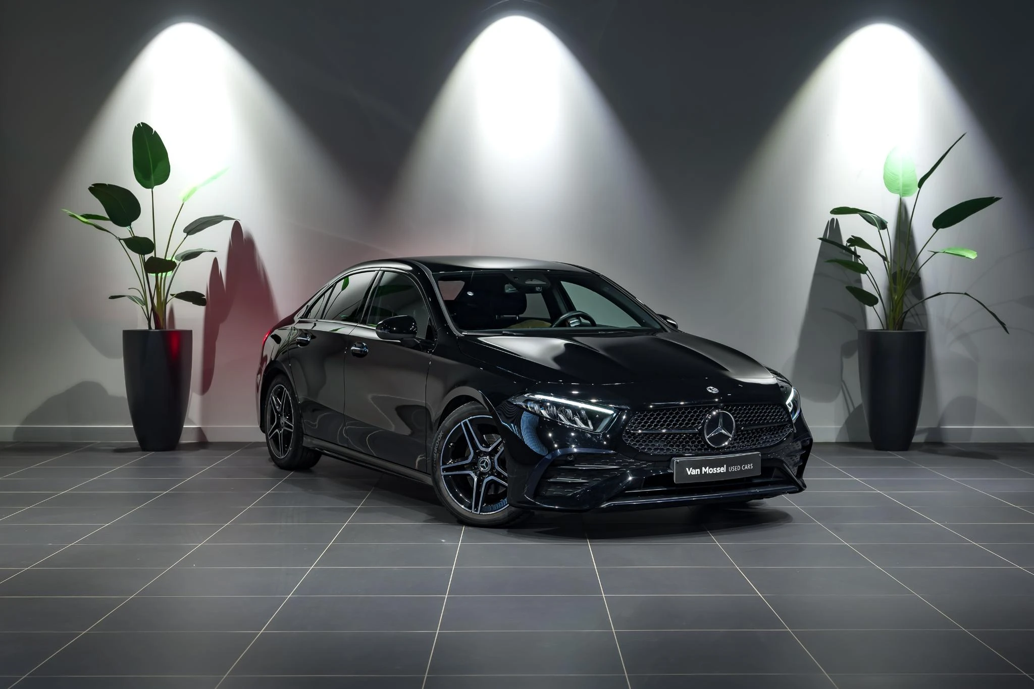 Mercedes-Benz-A-Klasse-image-2