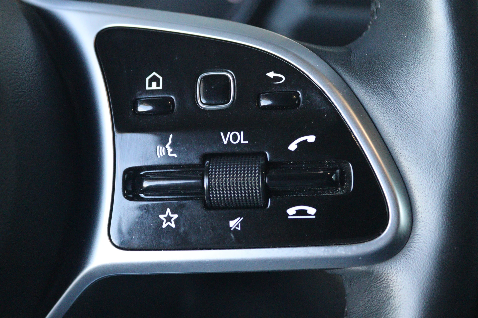 Mercedes-Benz-eCitan-image-11