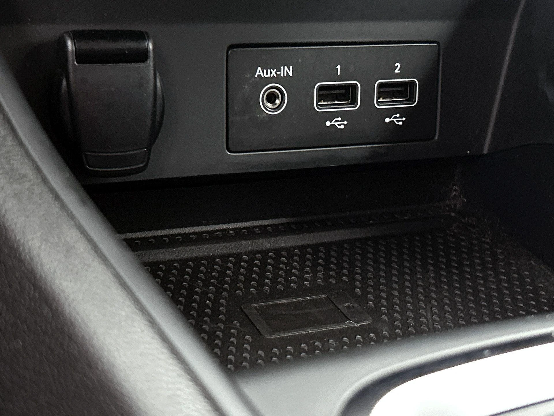Renault-Captur-image-36