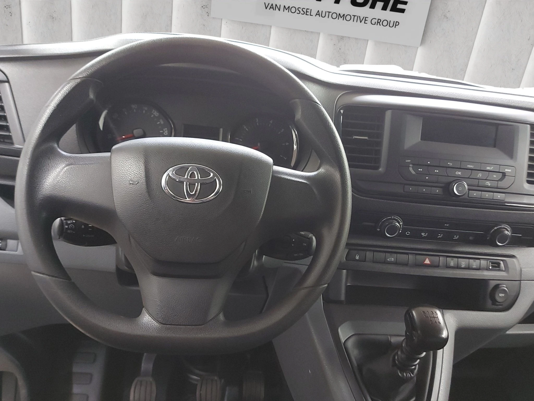 Toyota-ProAce-image-11