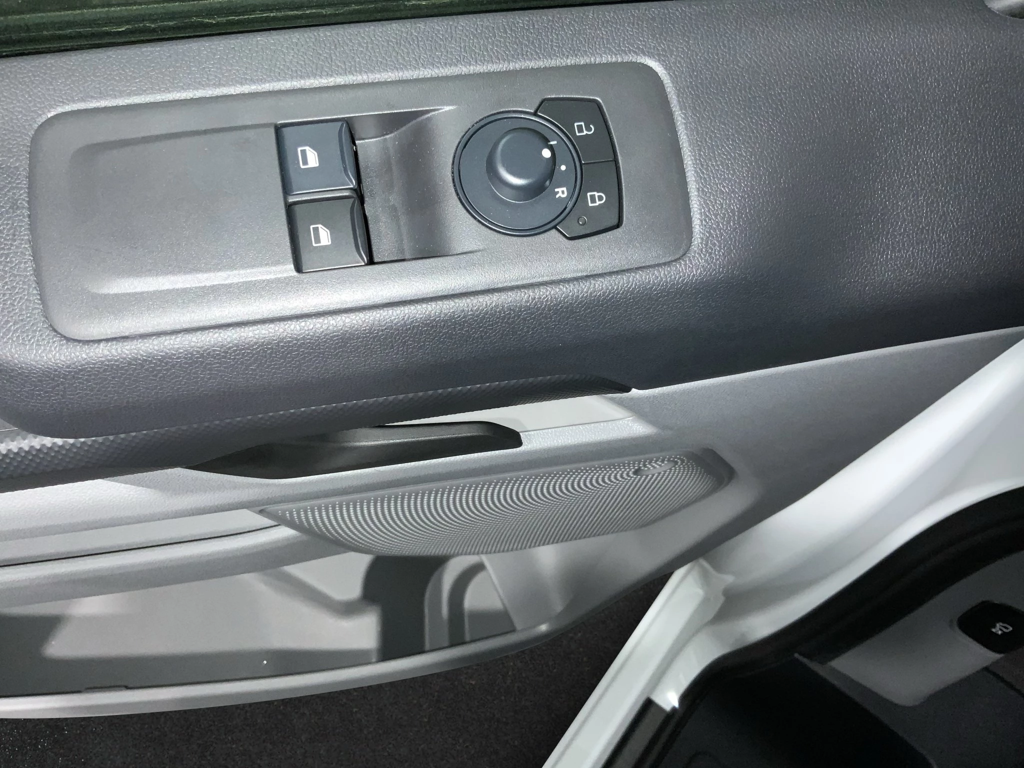 Ford Transit Custom Trend 2.5 Duratec PHEV 320 L1 CVT Kasten-LKW *Aktion 0% Gewerbewochen*