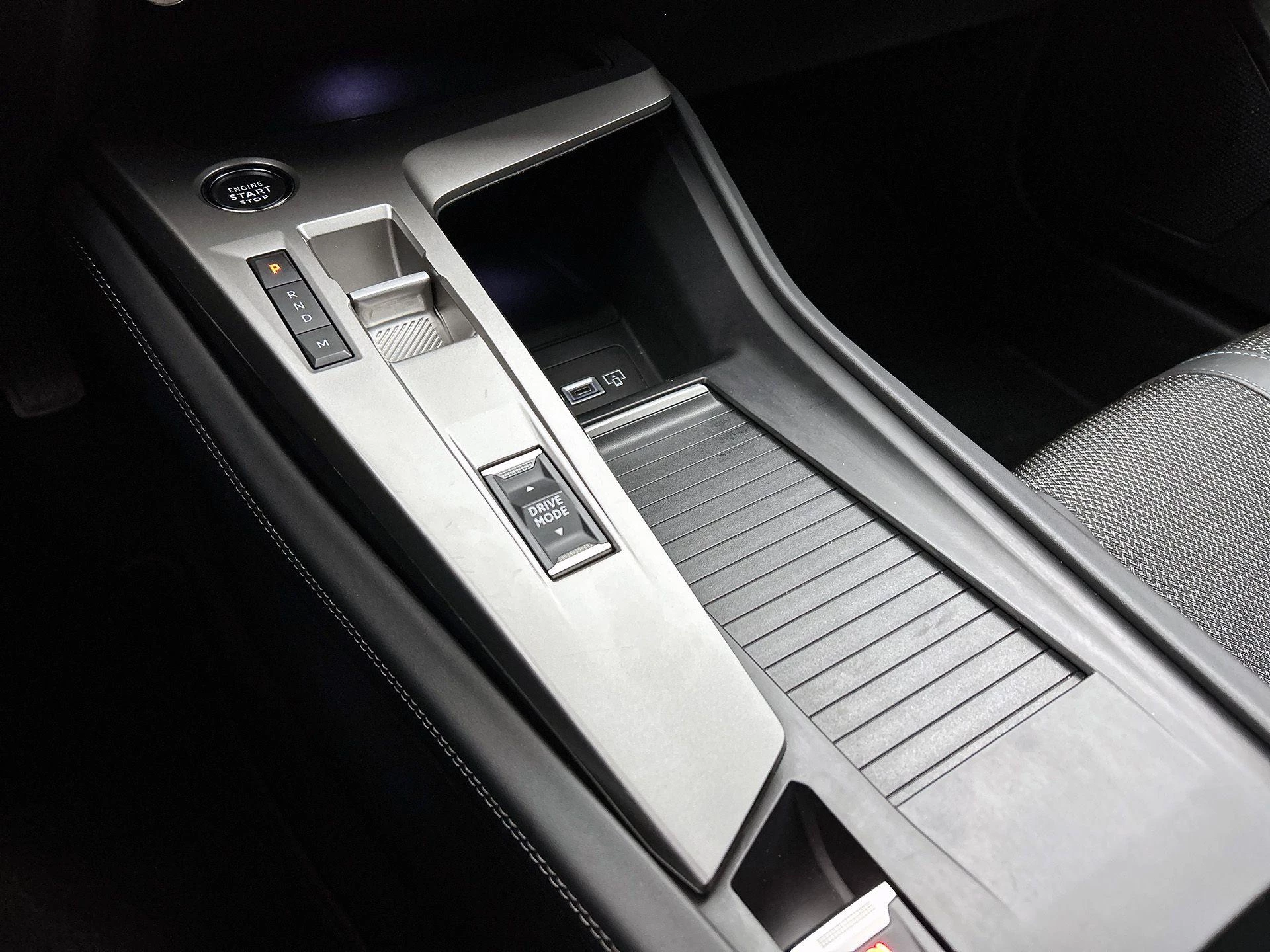 Peugeot-308-image-28