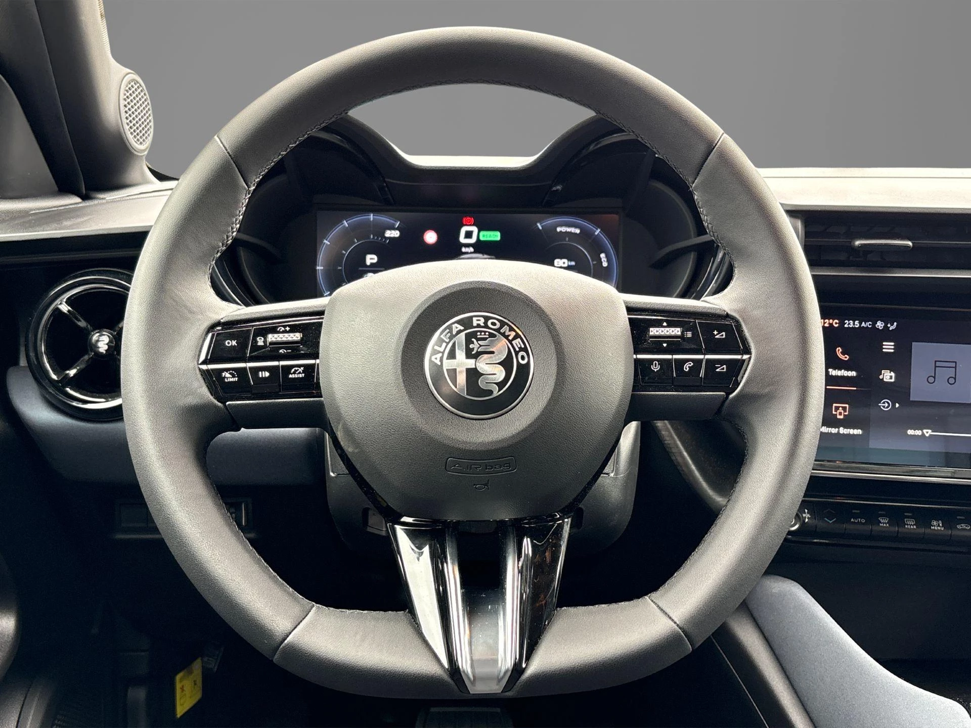 Alfa Romeo Junior Elettrica 54 kWh