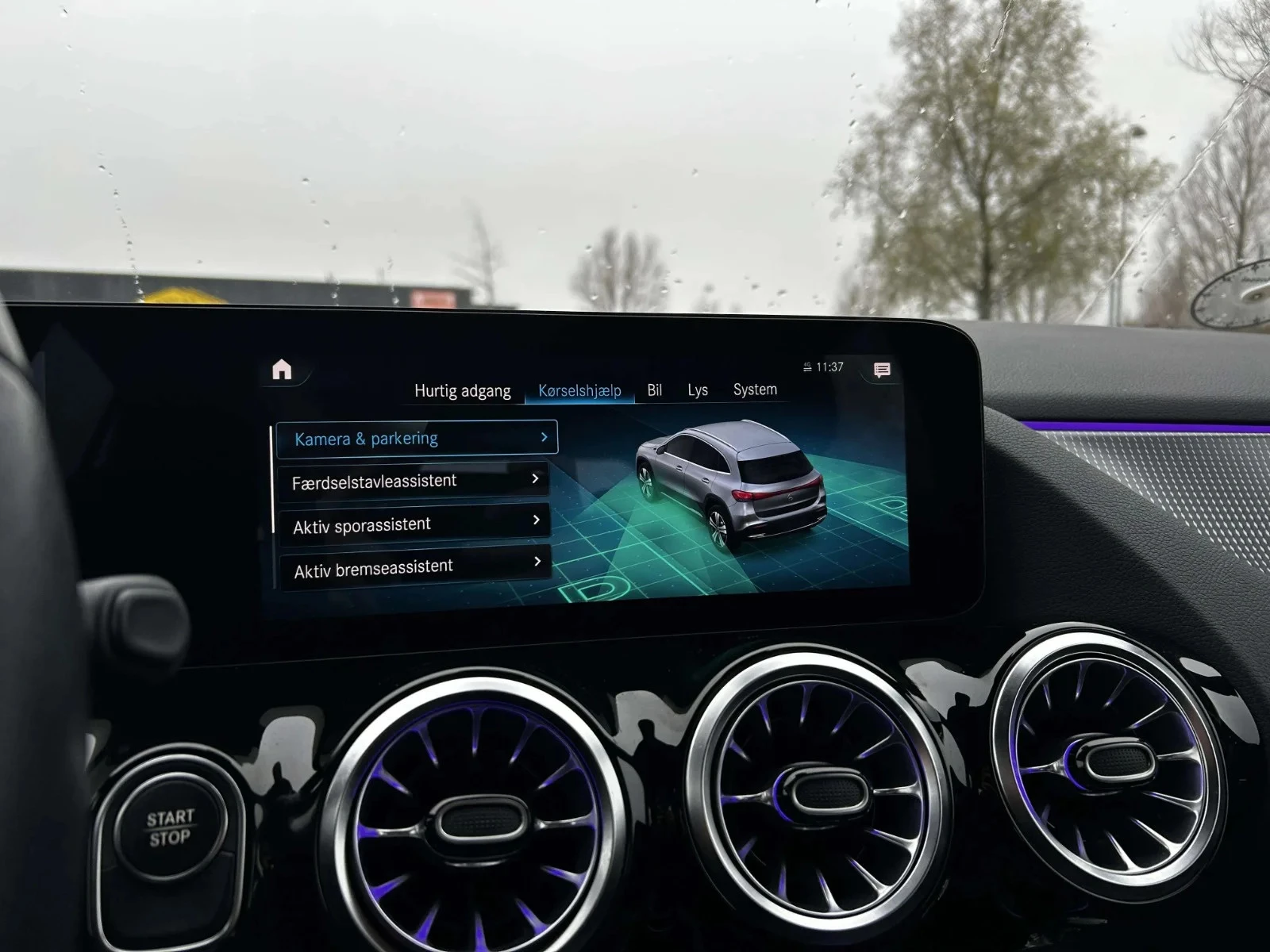 Mercedes-Benz-EQA-image-18