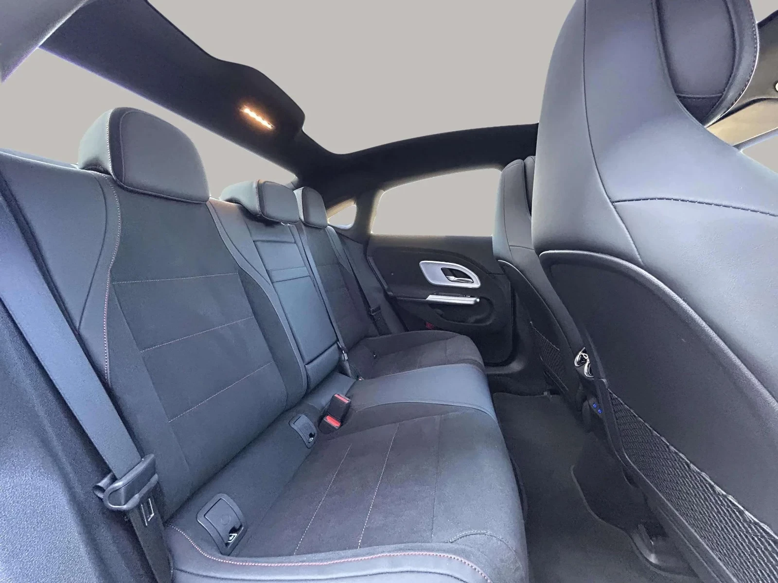 Mercedes-Benz-CLA-image-20