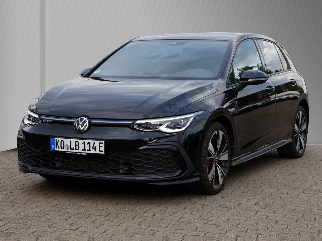 Volkswagen-Golf-image-1