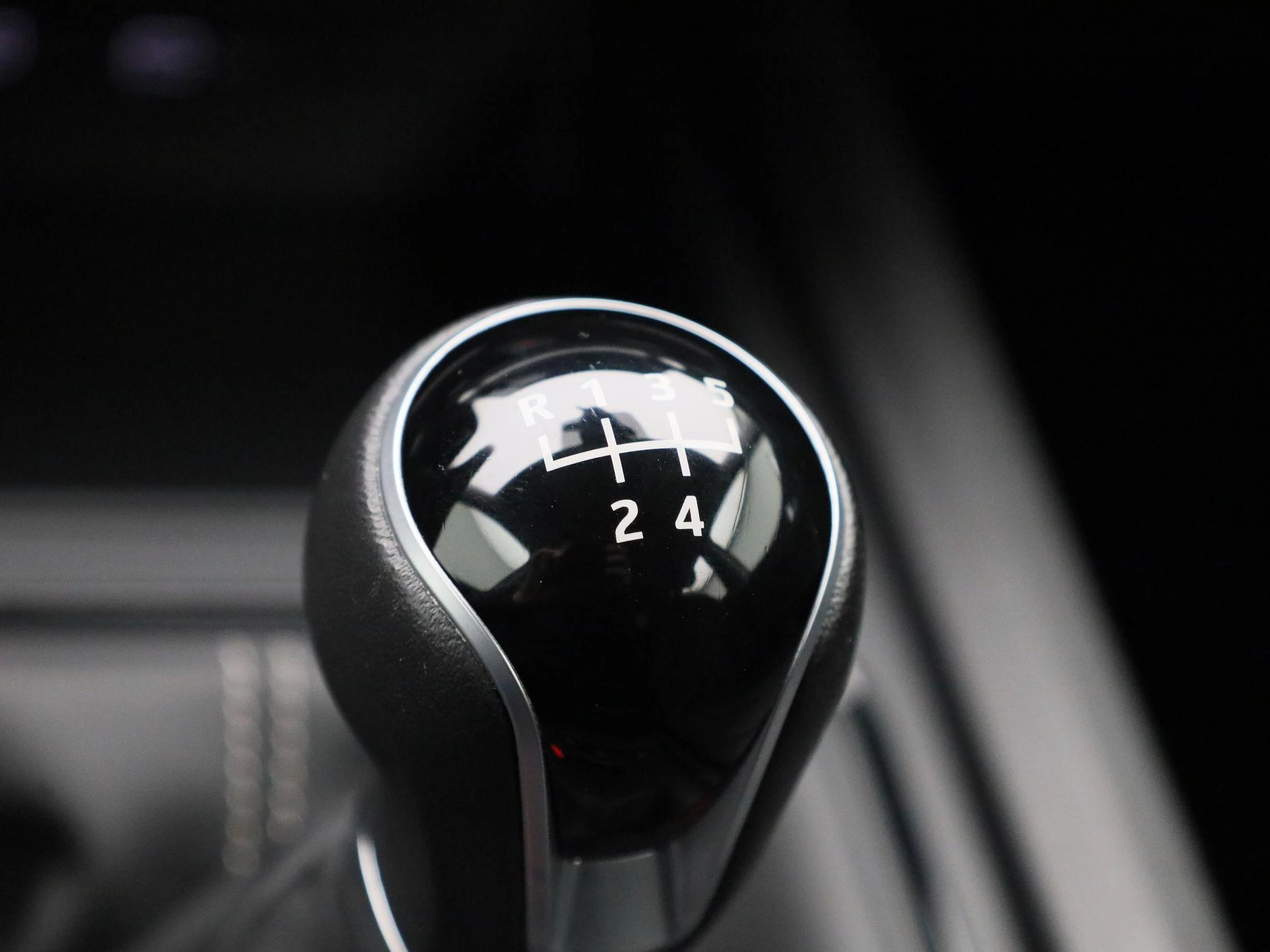 SEAT-Leon-image-19