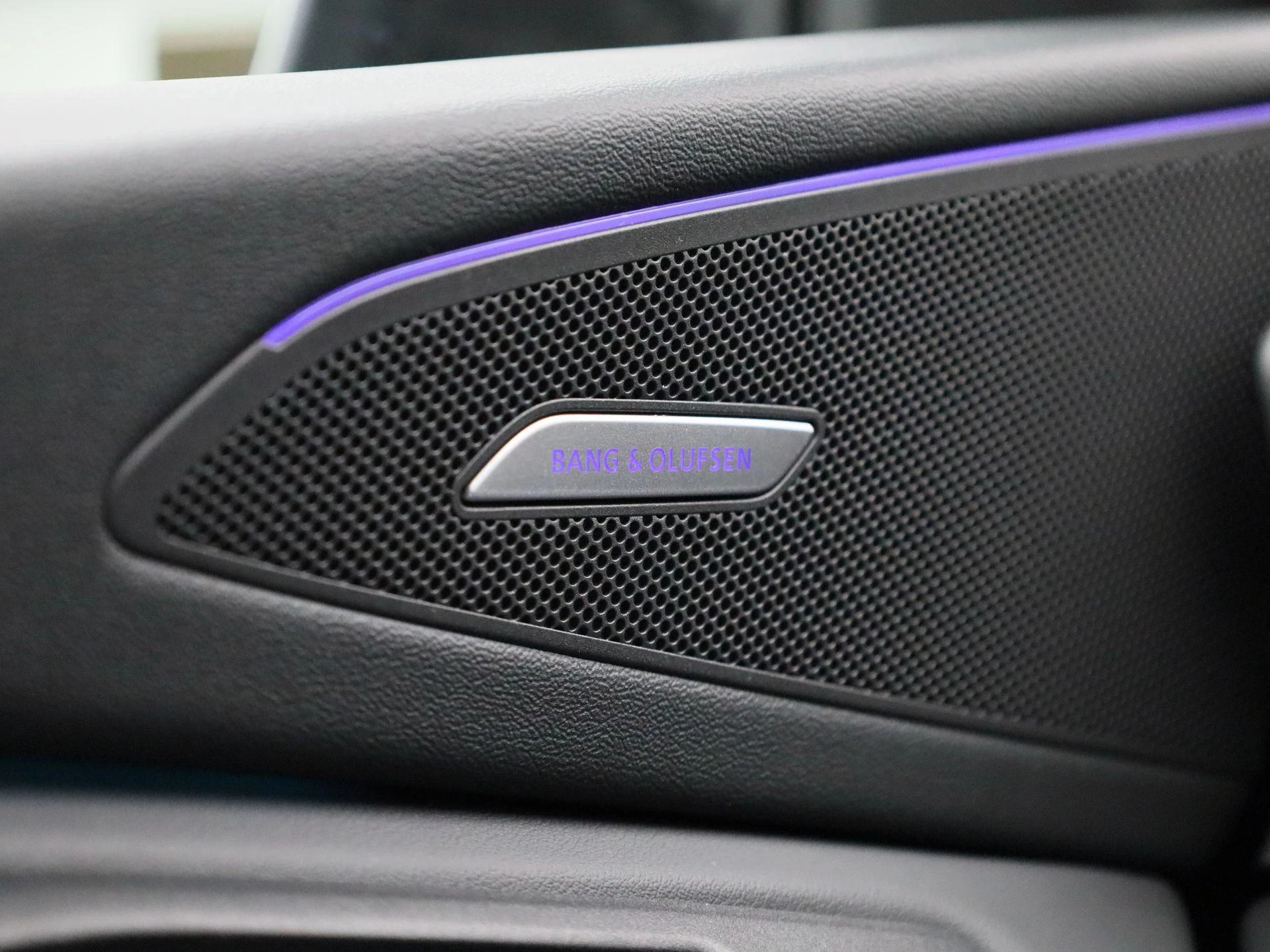 Audi-Q6 e-tron-image-34